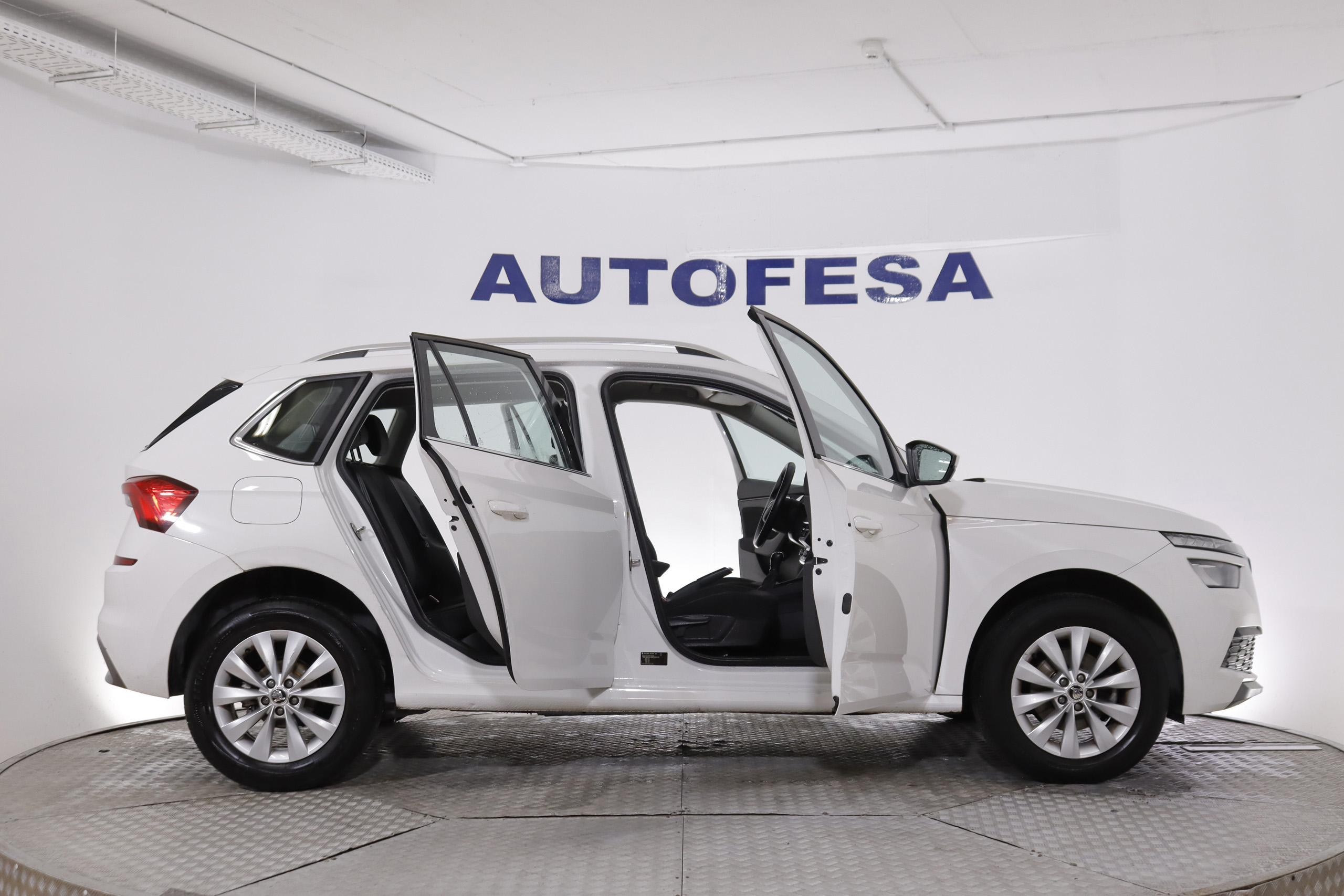 Skoda KAMIQ 1.0 TSI DSG AMBITION AUTO 110cv 5P # IVA DEDUCIBLE, PARKTRONIC foto 11