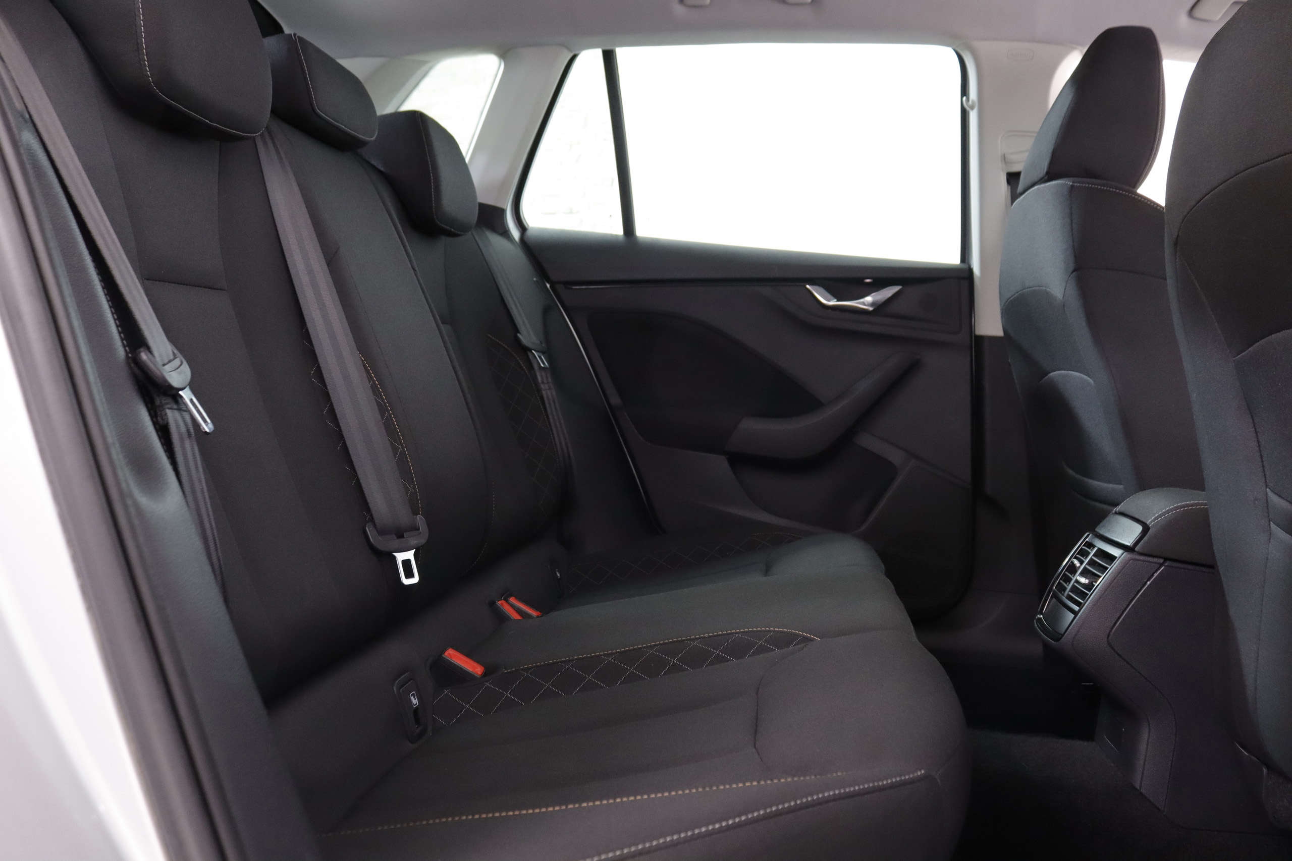 Skoda KAMIQ 1.0 SPORT 110cv 5P # PARKTRONIC, BLUETOOTH foto 22