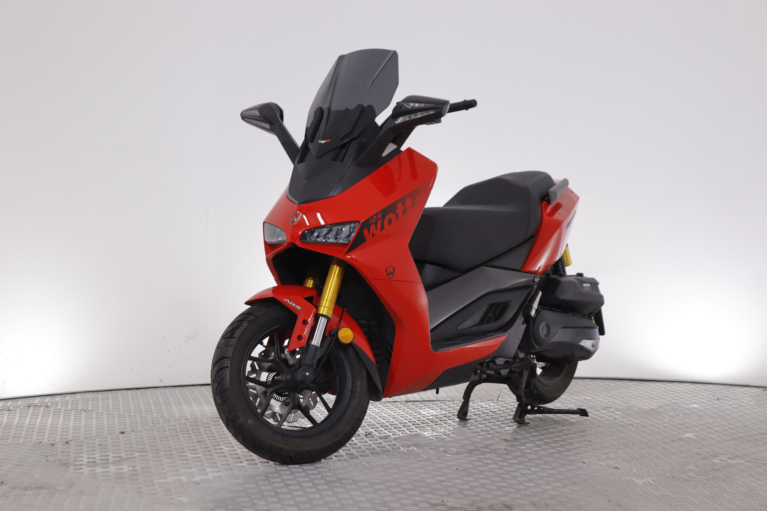 Wottan Storm AUTO 12cv ABS foto 2