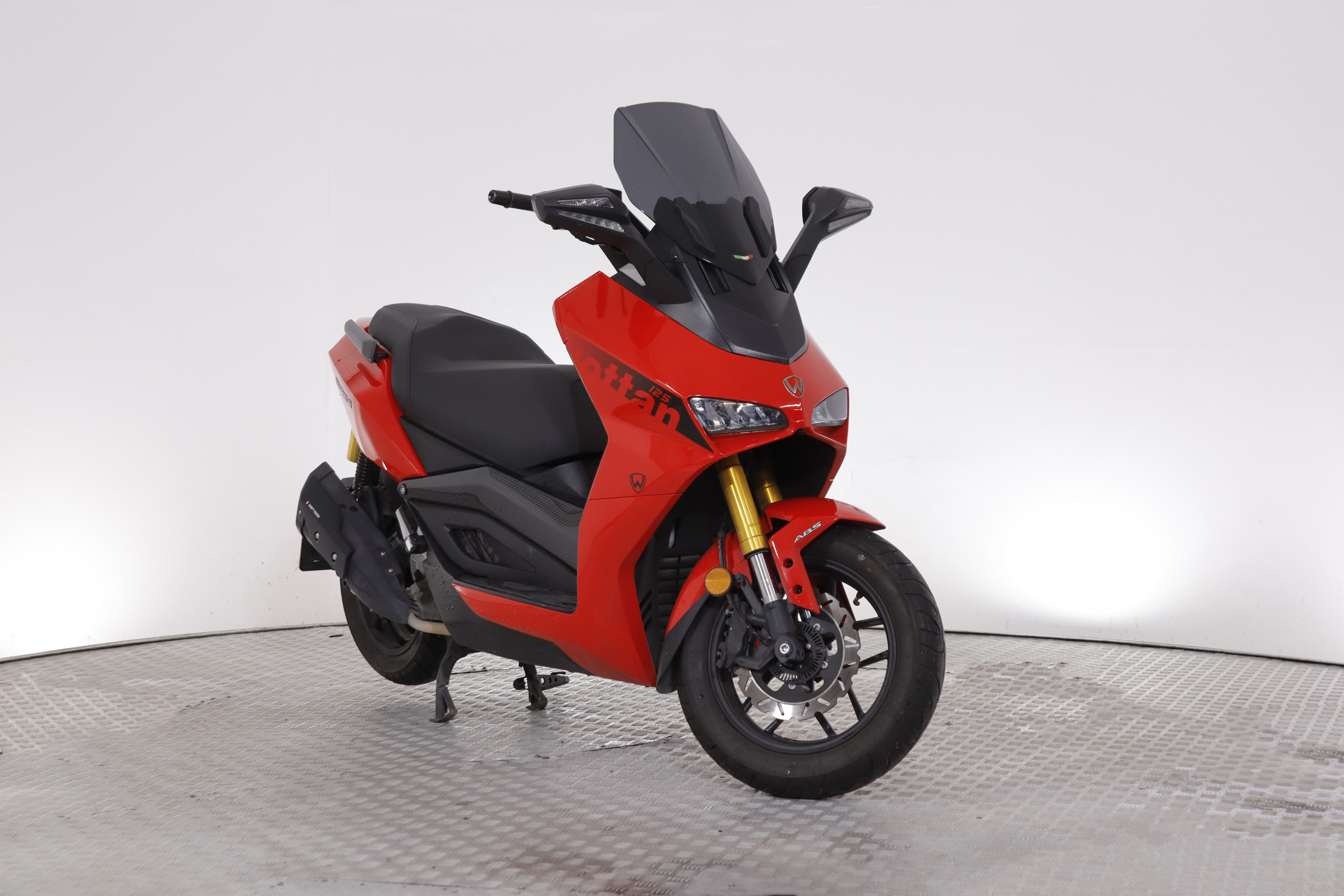 Wottan Storm AUTO 12cv ABS foto 5