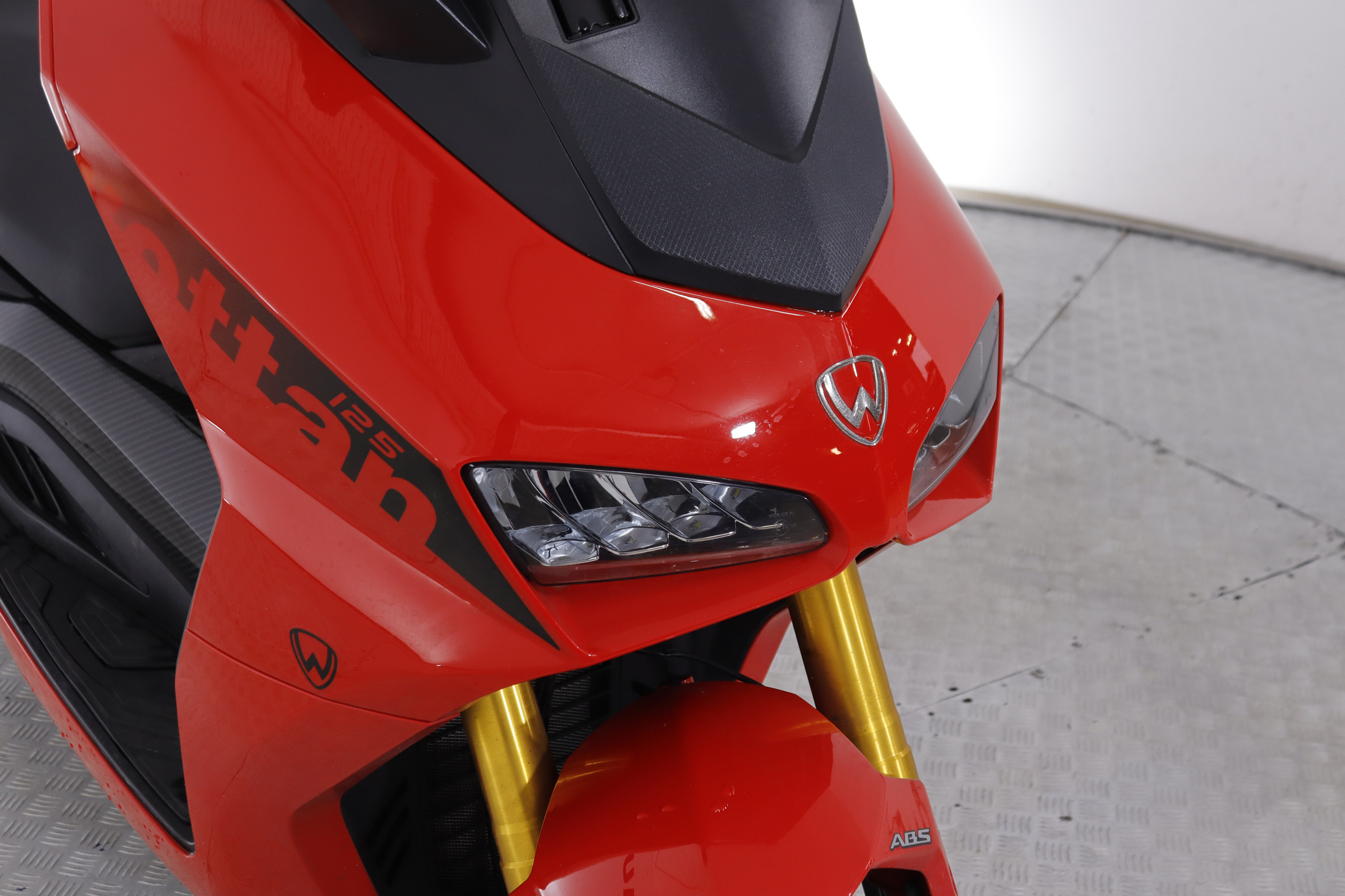 Wottan Storm AUTO 12cv ABS foto 13