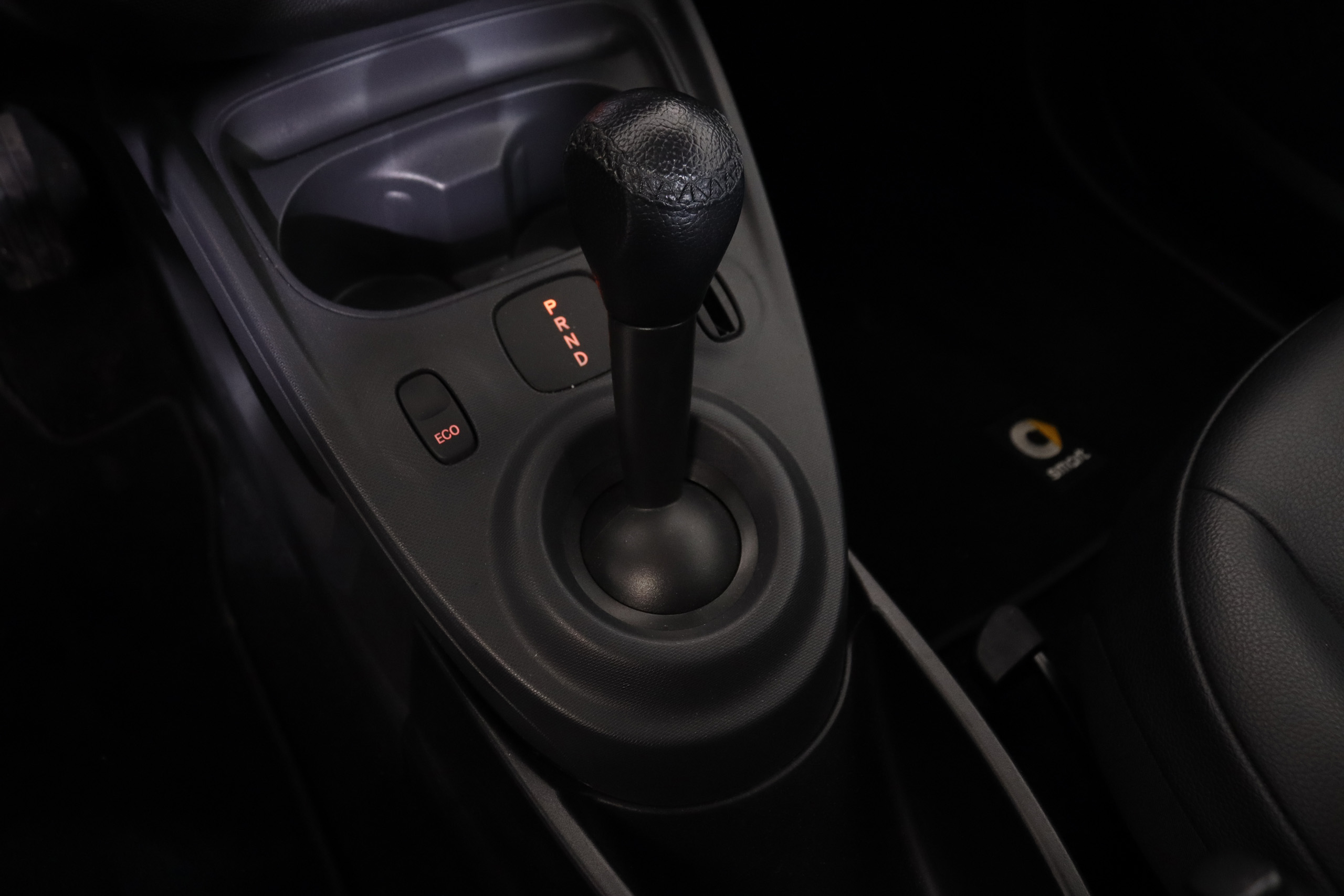 Smart Fortwo COUPE PASSION ELECTRICO AUTO 56cv 3P # NAVY, CUERO foto 18