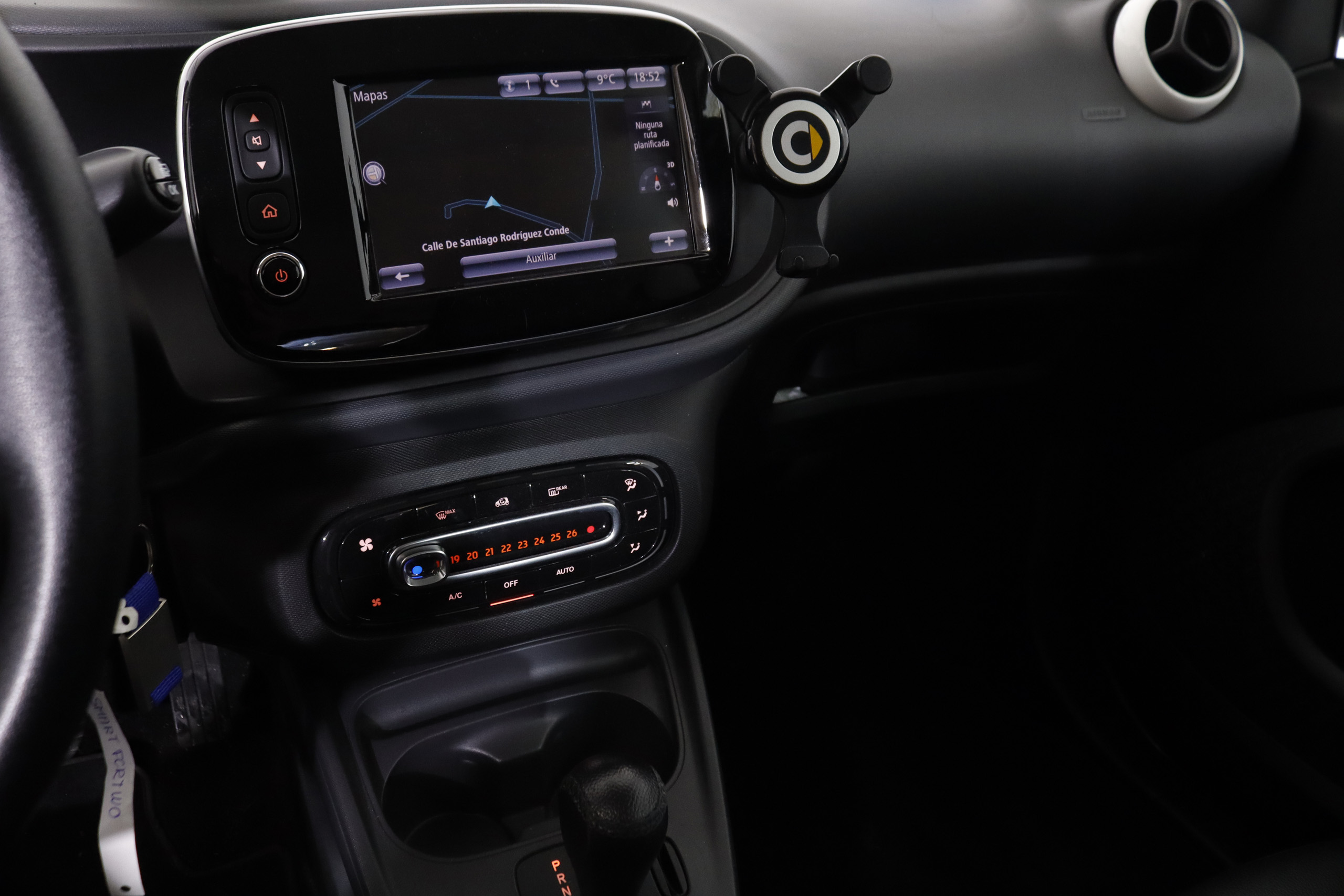 Smart Fortwo COUPE PASSION ELECTRICO AUTO 56cv 3P # NAVY, CUERO foto 19