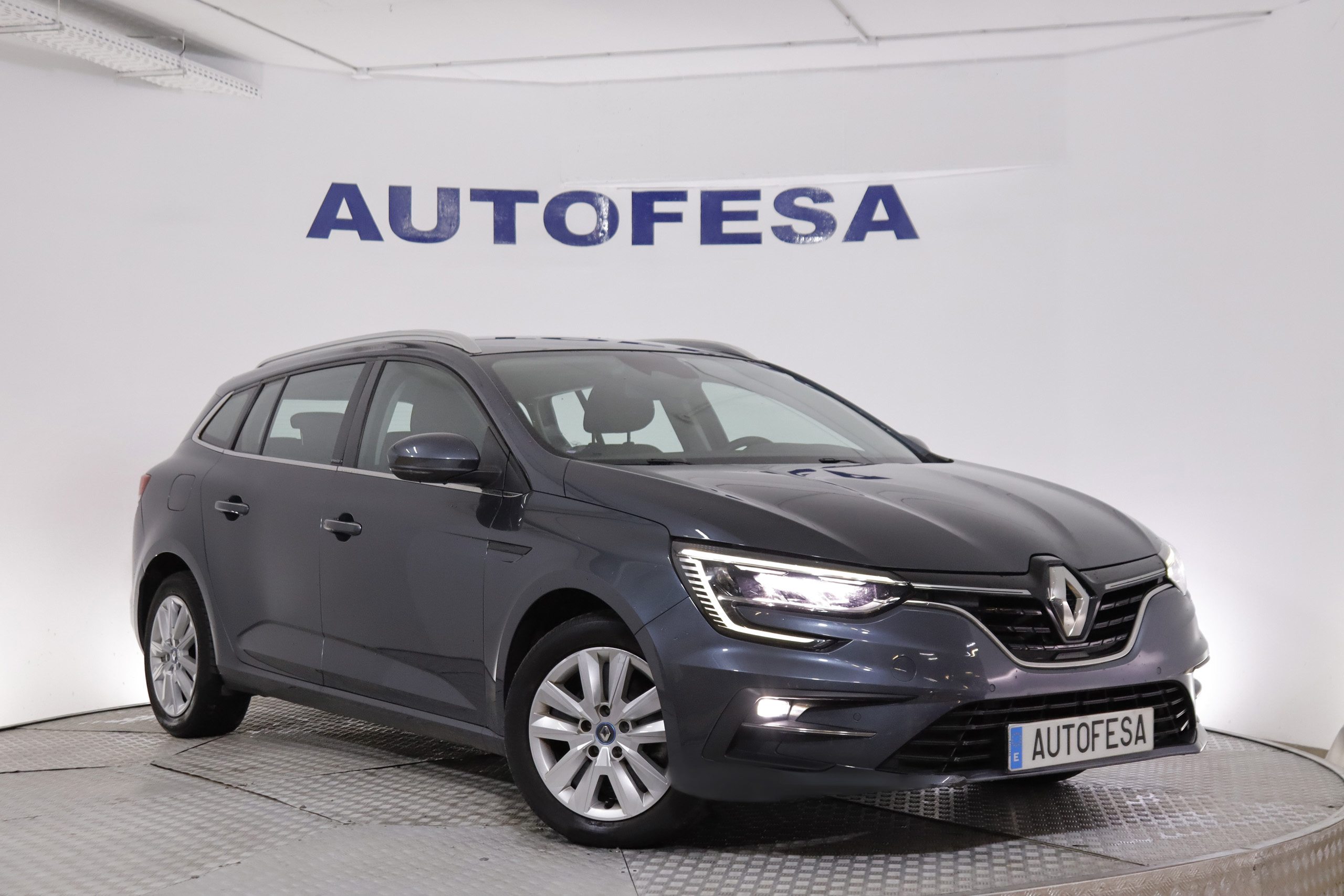 Renault Megane ESTATE 1.6 E-TECH PLUG IN 160CV AUTO 5P # IVA DEDUCIBLE,NAVY,FAROS LED foto 3