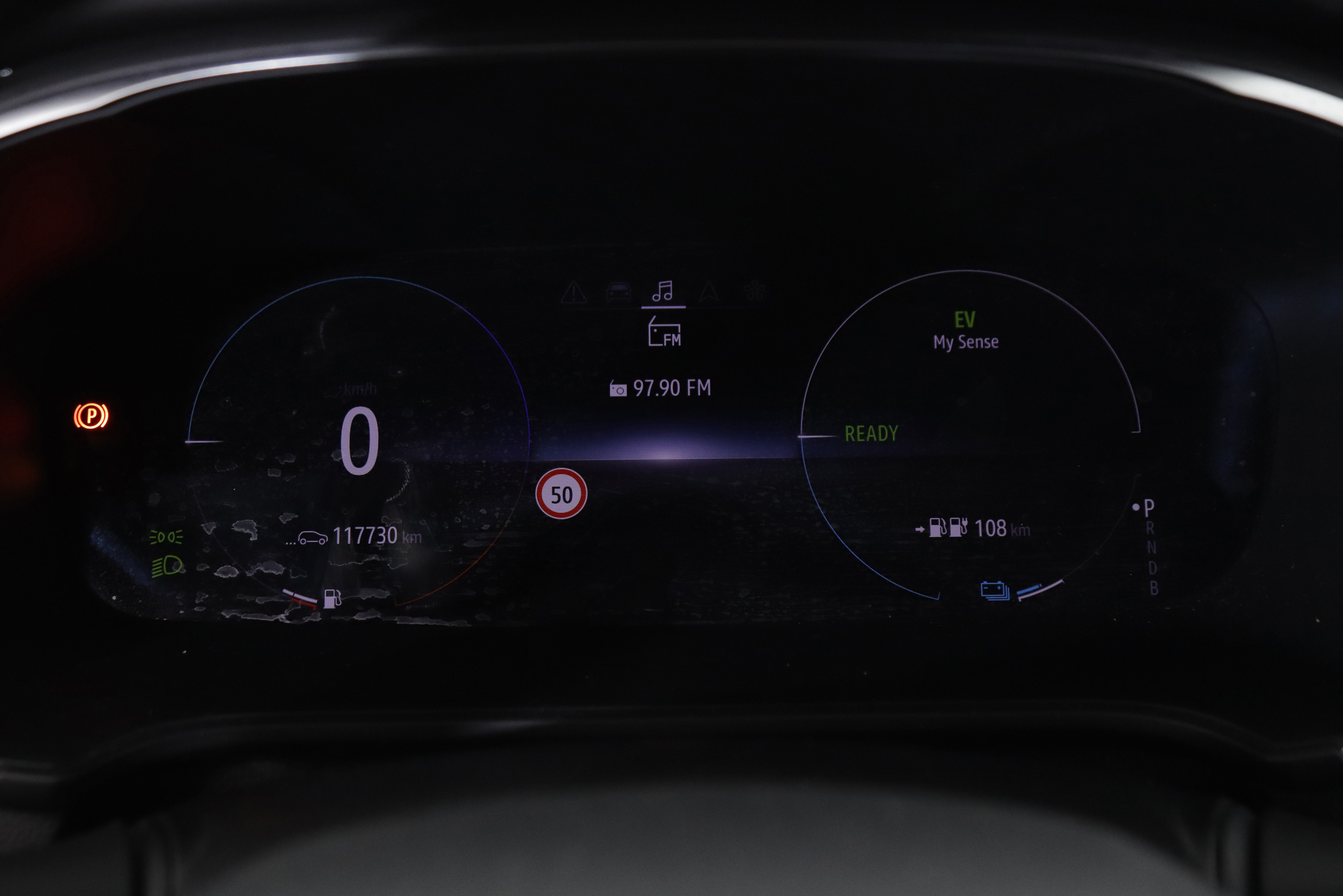 Renault Megane ESTATE 1.6 E-TECH PLUG IN 160CV AUTO 5P # IVA DEDUCIBLE,NAVY,FAROS LED foto 17