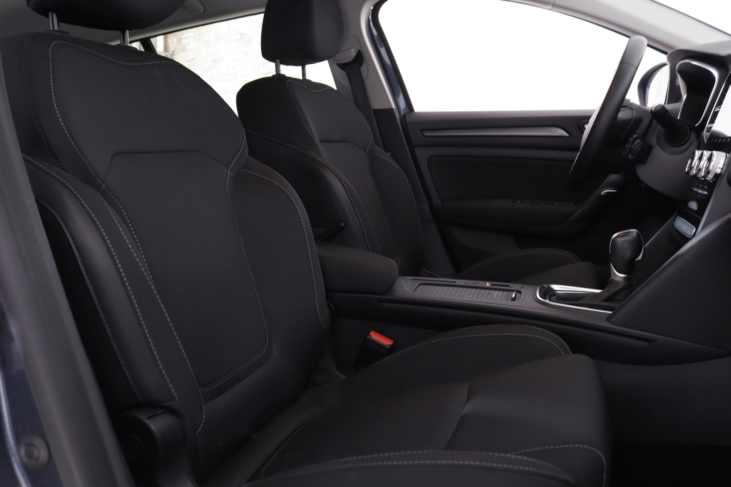 Renault Megane ESTATE 1.6 E-TECH PLUG IN 160CV AUTO 5P # IVA DEDUCIBLE,NAVY,FAROS LED foto 22