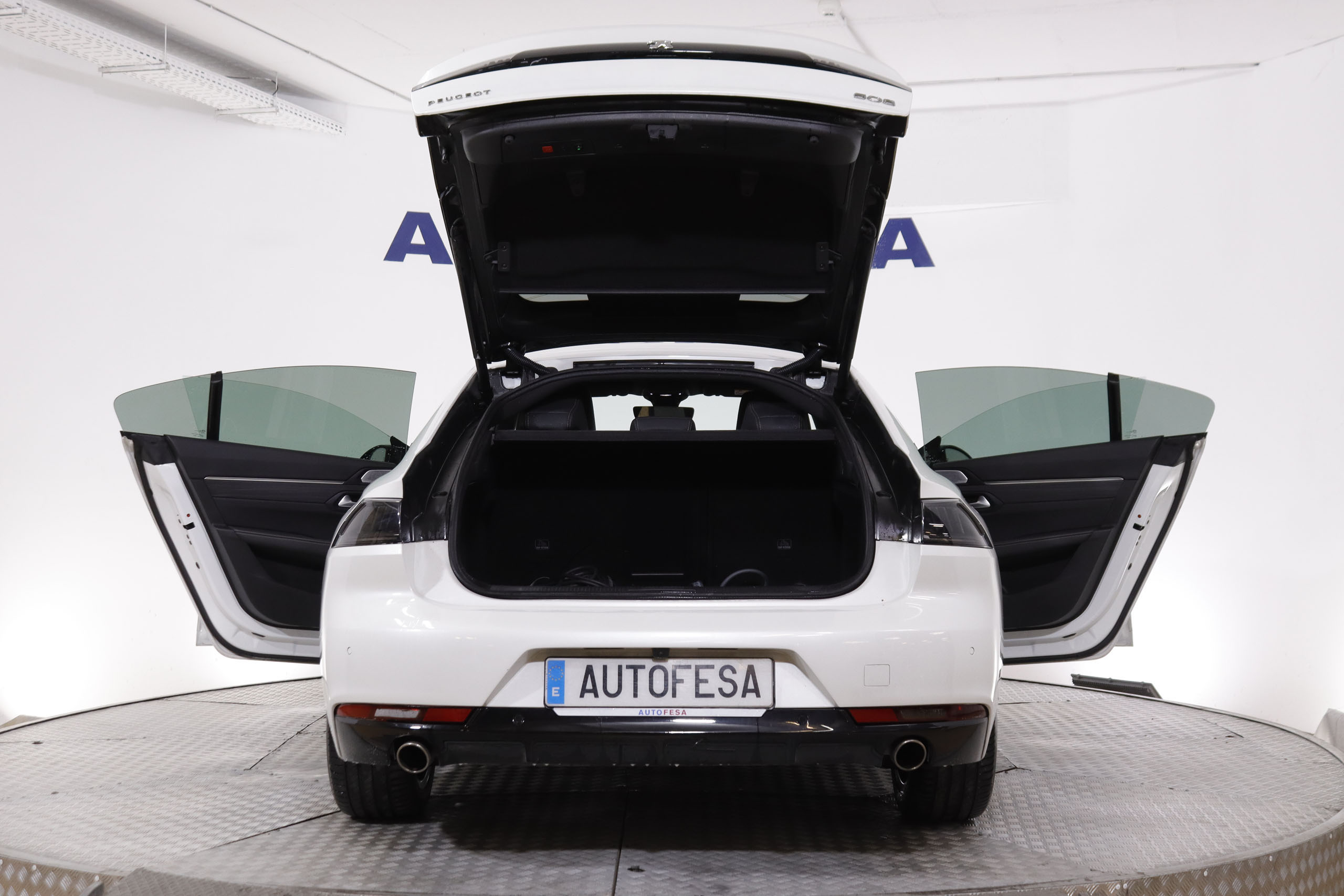 Peugeot 508 GT 1.6 Hibrido Enchufable Auto 180cv 5P # NAVY,FAROS LED,PARKTRONIC,CAMARA TRASERA foto 13