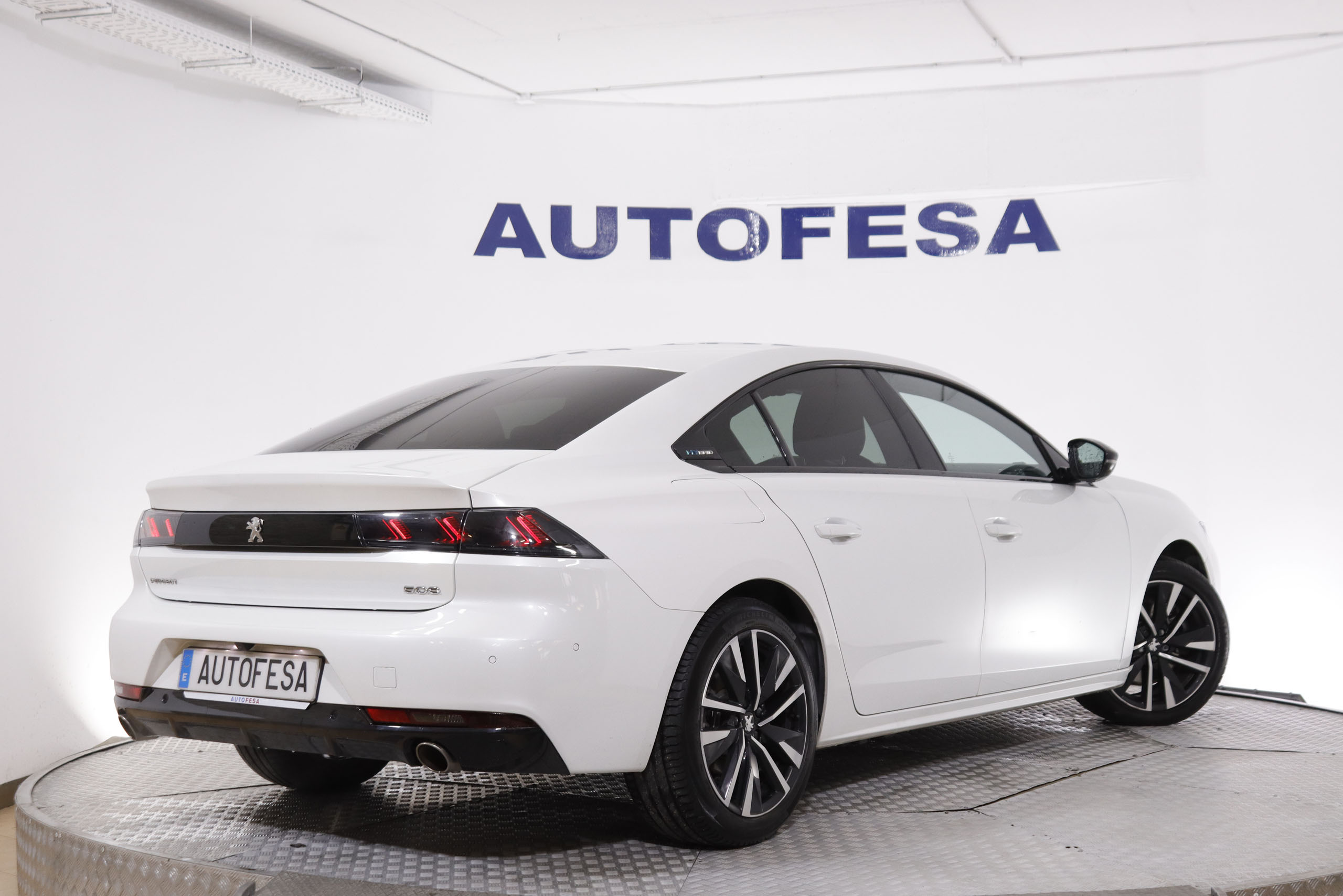 Peugeot 508 GT 1.6 Hibrido Enchufable Auto 180cv 5P # NAVY,FAROS LED,PARKTRONIC,CAMARA TRASERA foto 6