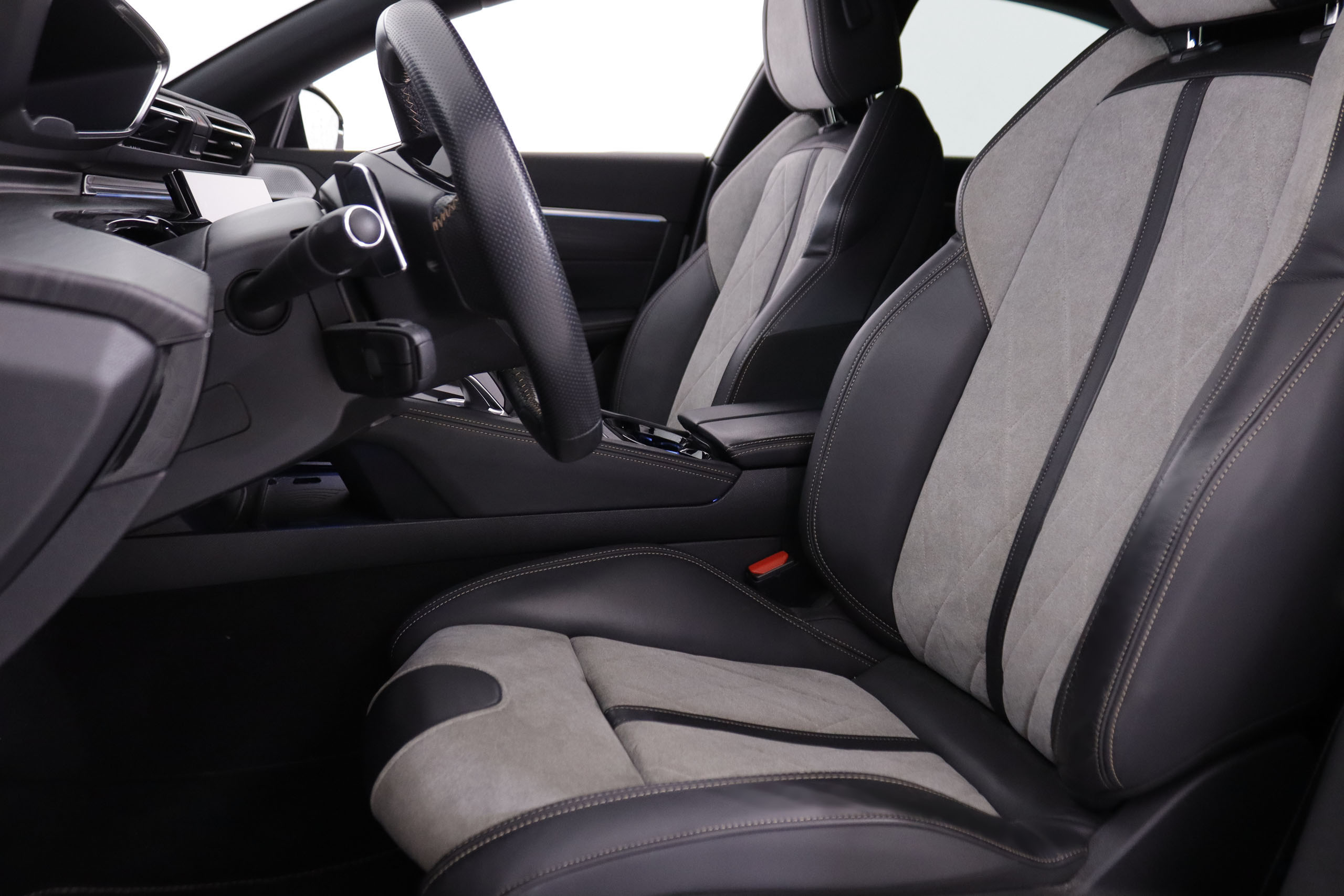 Peugeot 508 GT 1.6 Hibrido Enchufable Auto 180cv 5P # NAVY,FAROS LED,PARKTRONIC,CAMARA TRASERA foto 24