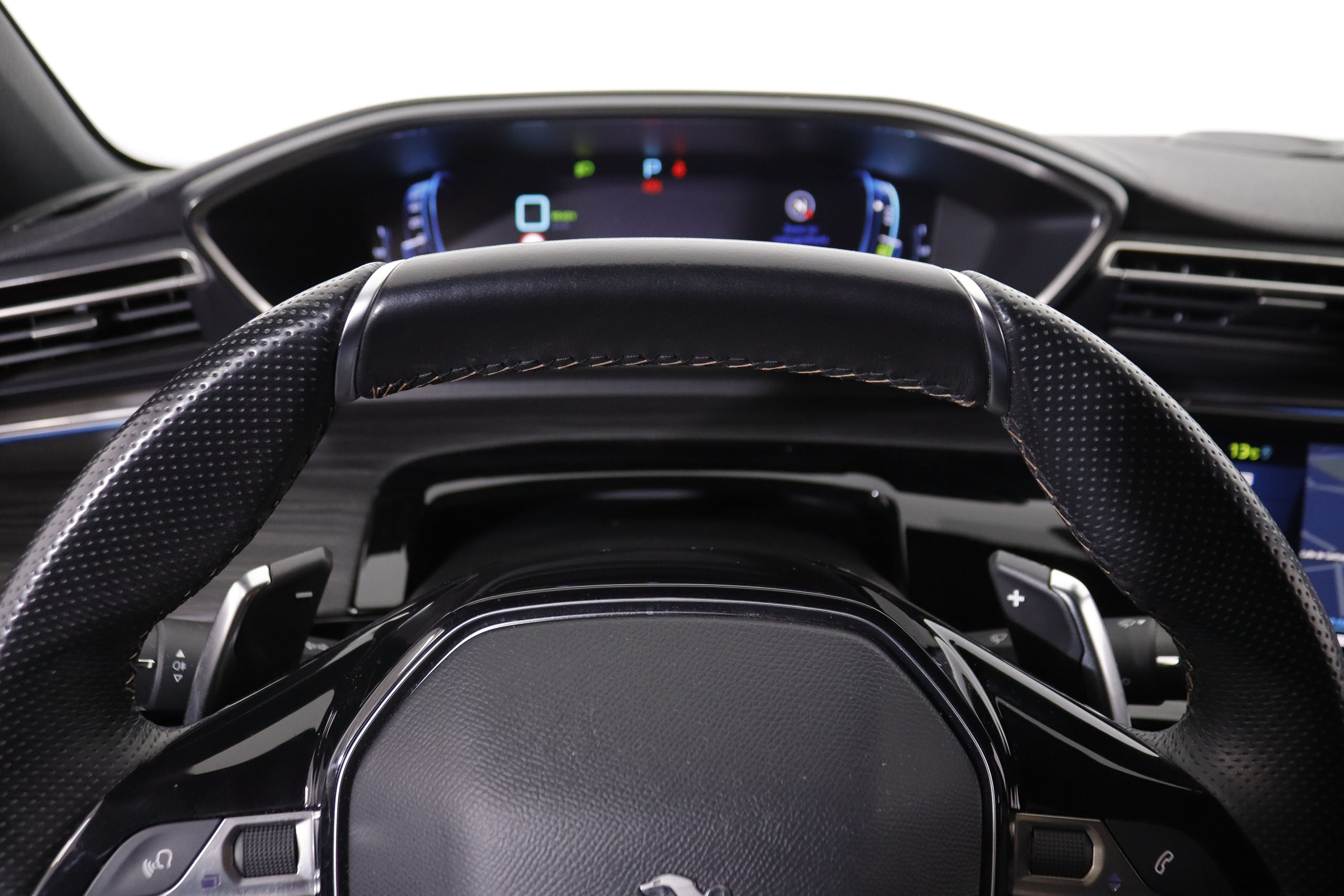 Peugeot 508 GT 1.6 Hibrido Enchufable Auto 180cv 5P # NAVY,FAROS LED,PARKTRONIC,CAMARA TRASERA foto 18