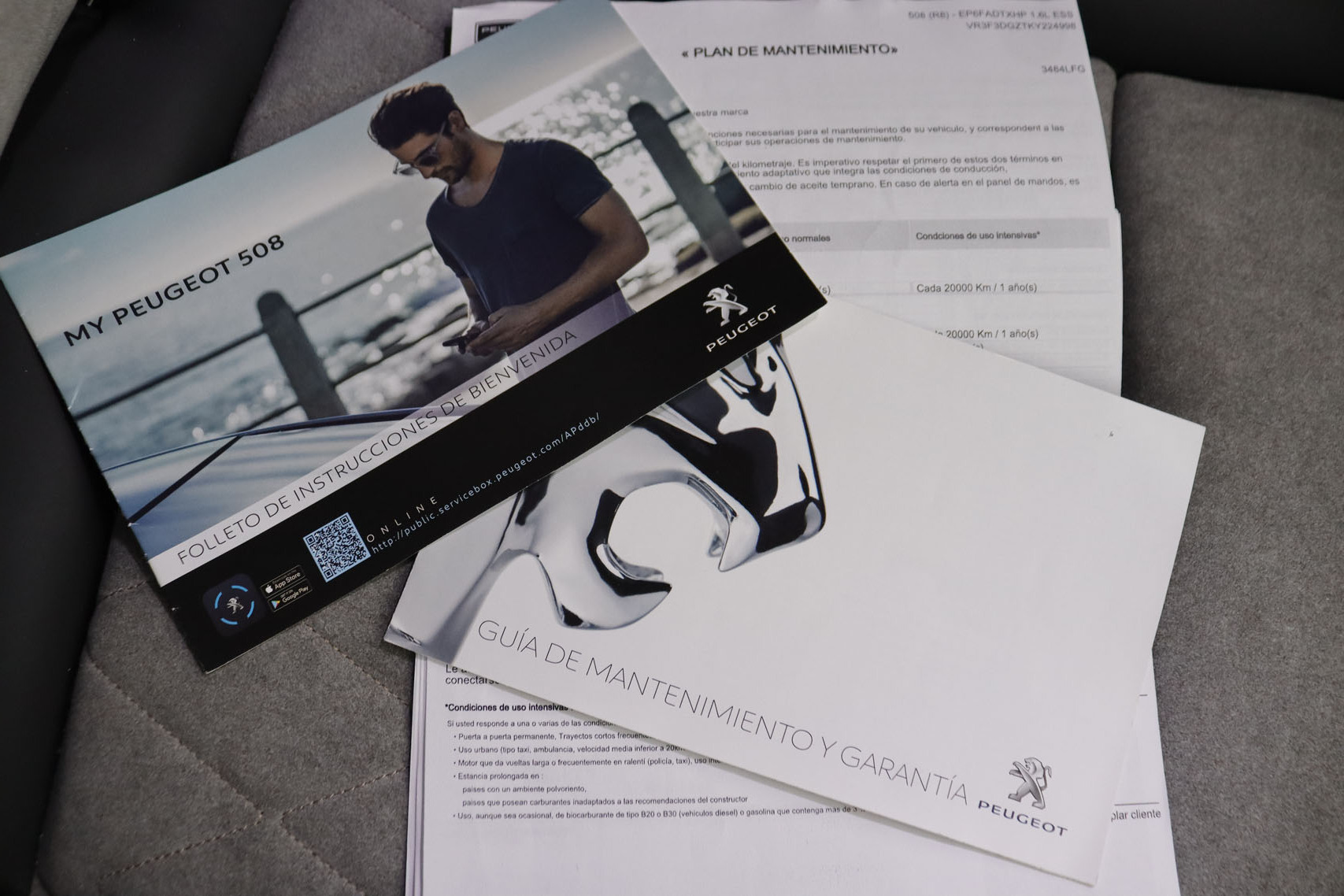 Peugeot 508 GT 1.6 Hibrido Enchufable Auto 180cv 5P # NAVY,FAROS LED,PARKTRONIC,CAMARA TRASERA foto 30