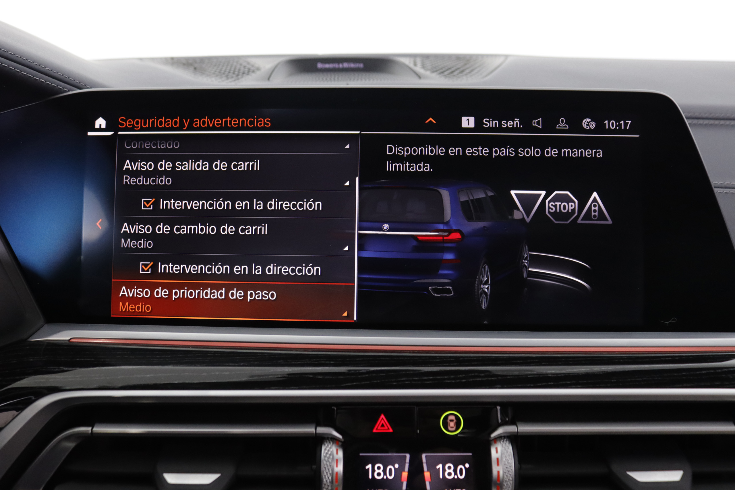 BMW X7 M50i AUTO 530cv Individual 7 PLAZAS 5P # IVA DEDUCIBLE, TECHO ELE PANORAMICO DOBLE, NAVY, CUERO BOLA foto 25