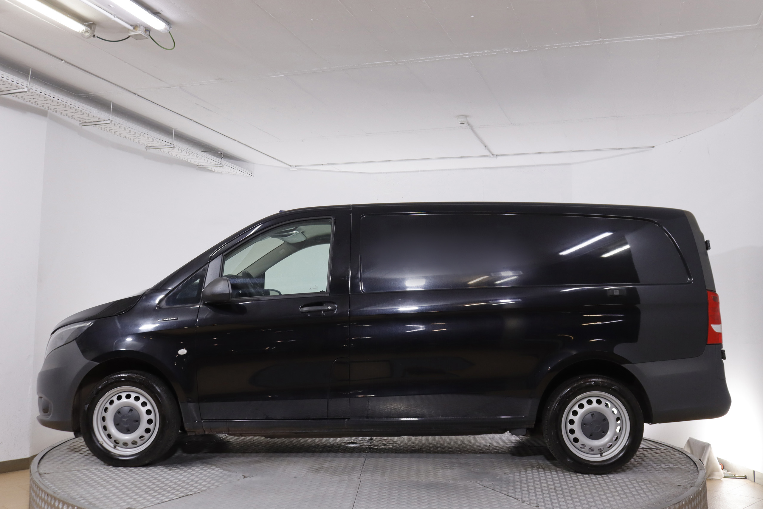 Mercedes-benz Vito ELECTRICO 116cv AUTO 4P foto 6