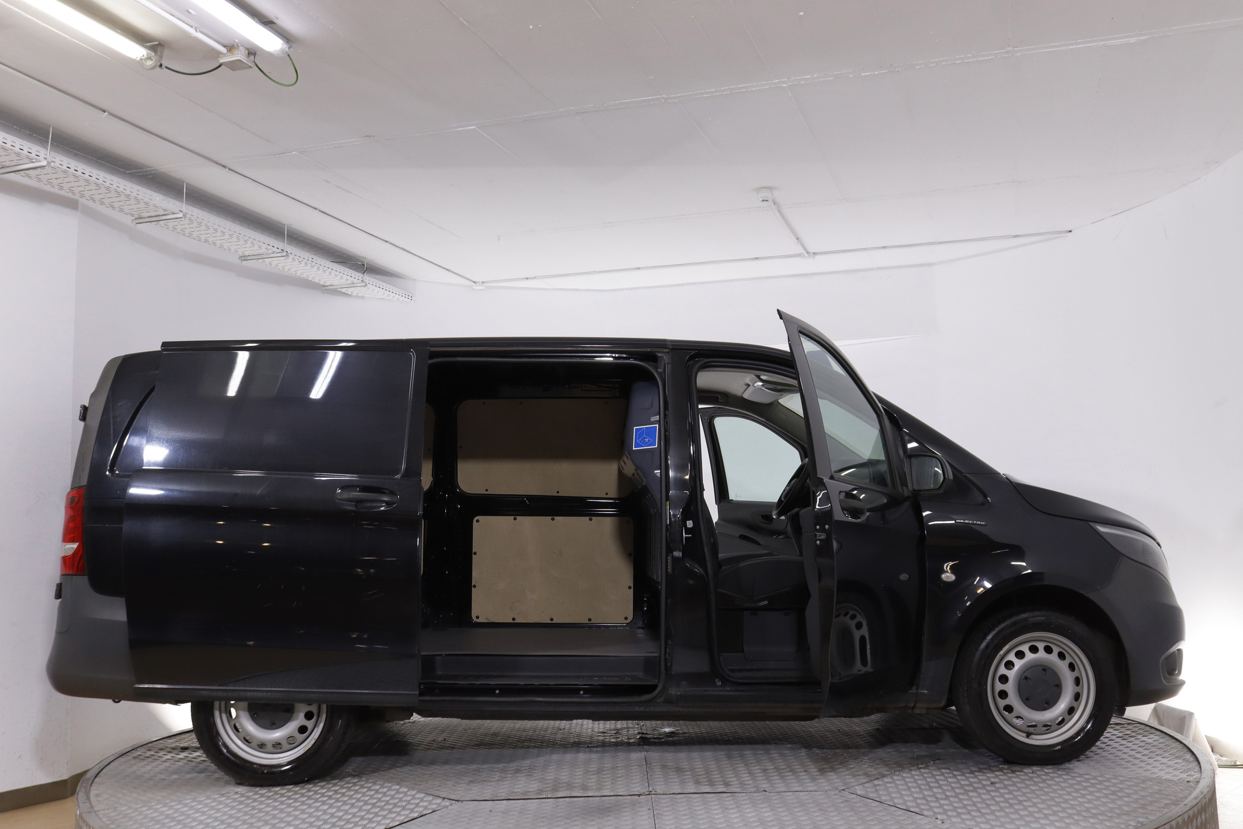 Mercedes-benz Vito ELECTRICO 116cv AUTO 4P foto 11