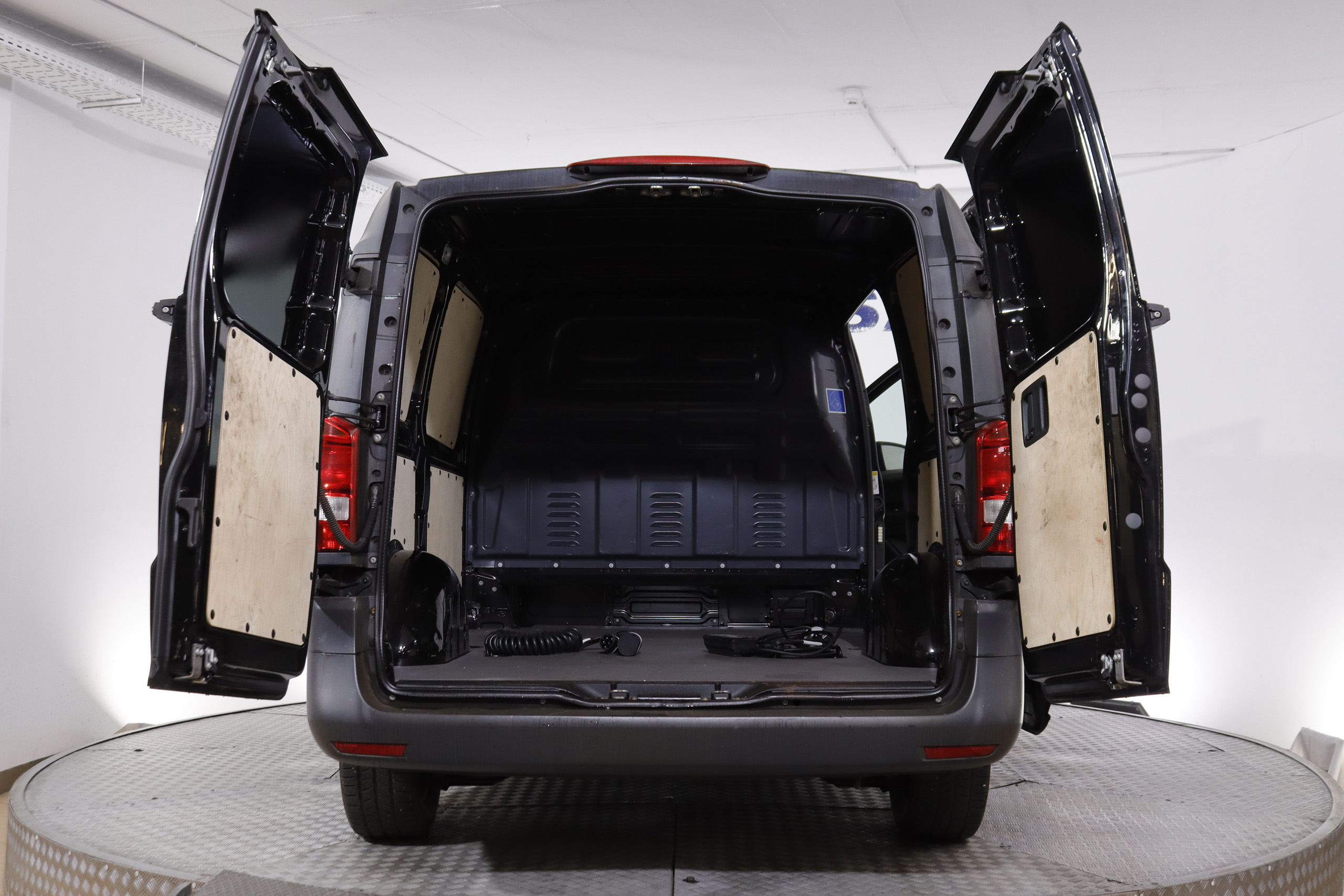 Mercedes-benz Vito ELECTRICO 116cv AUTO 4P foto 13