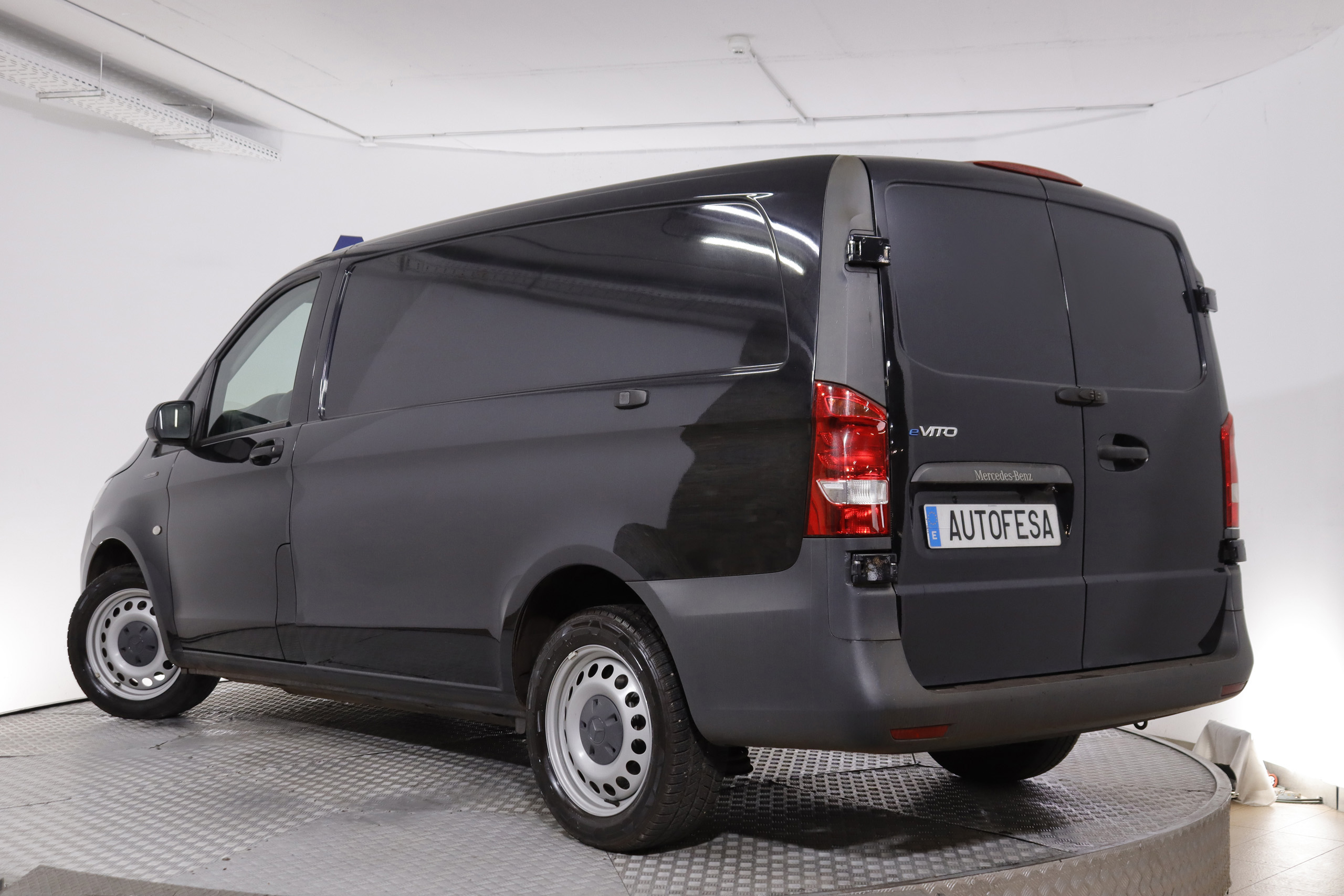 Mercedes-benz Vito ELECTRICO 116cv AUTO 4P foto 5