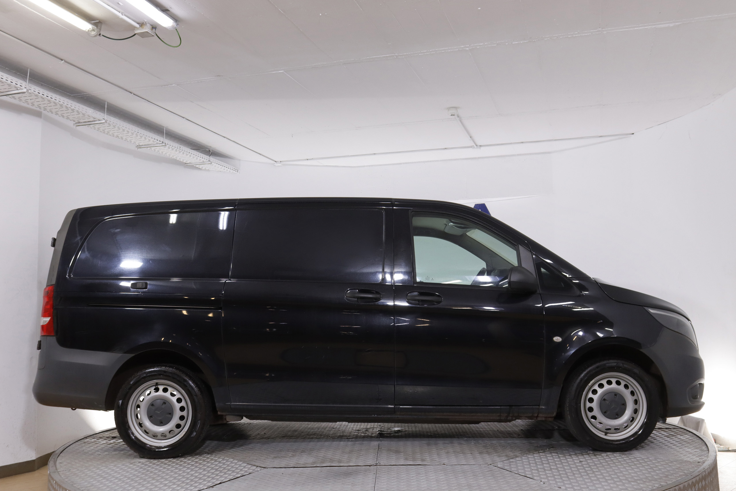 Mercedes-benz Vito ELECTRICO 116cv AUTO 4P foto 10