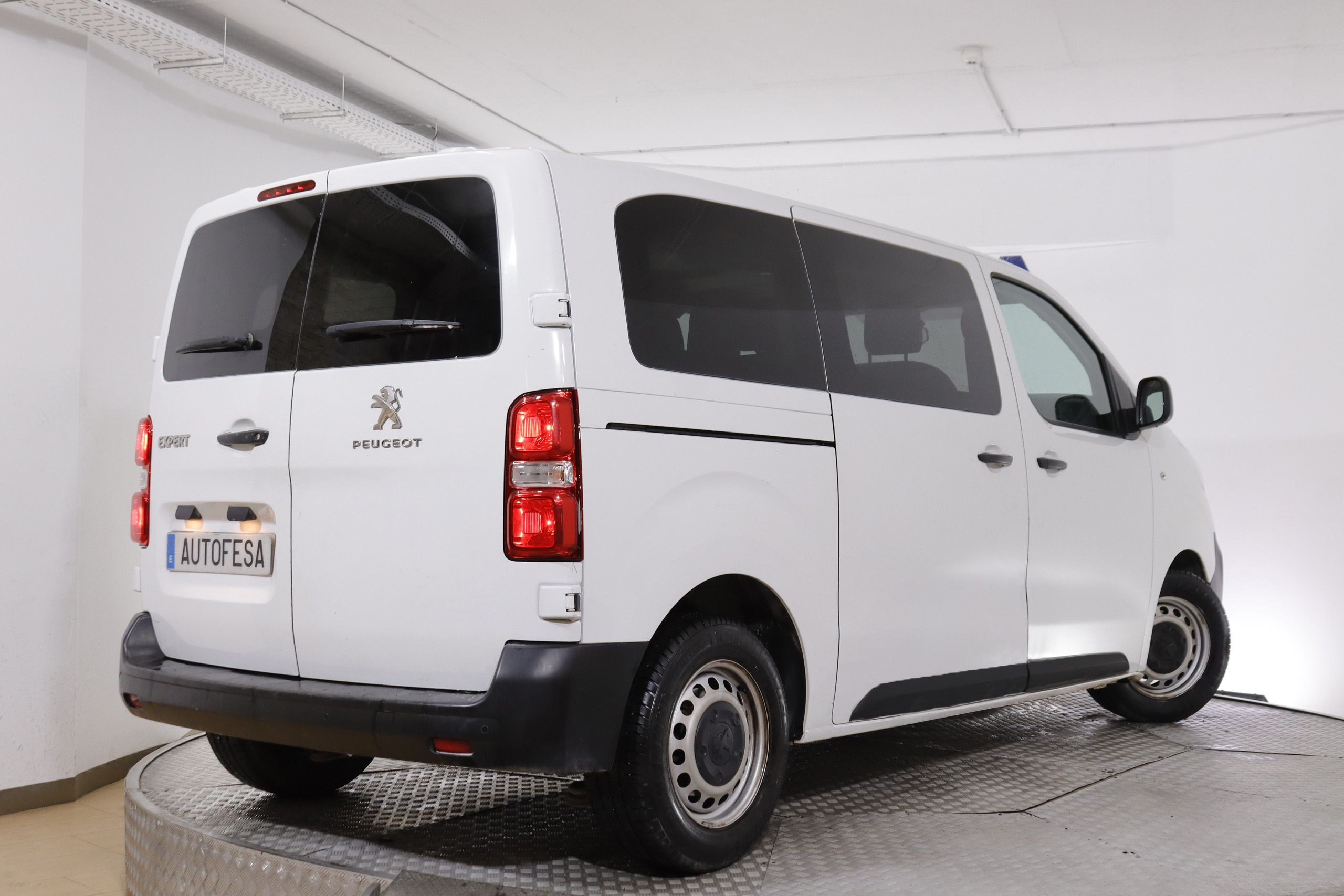 Peugeot Expert 1.6 BLUEHDI COMBI 5 Plazas STANDARD 120cv 4P # IVA DEDUCIBLE,PARKTRONIC foto 9