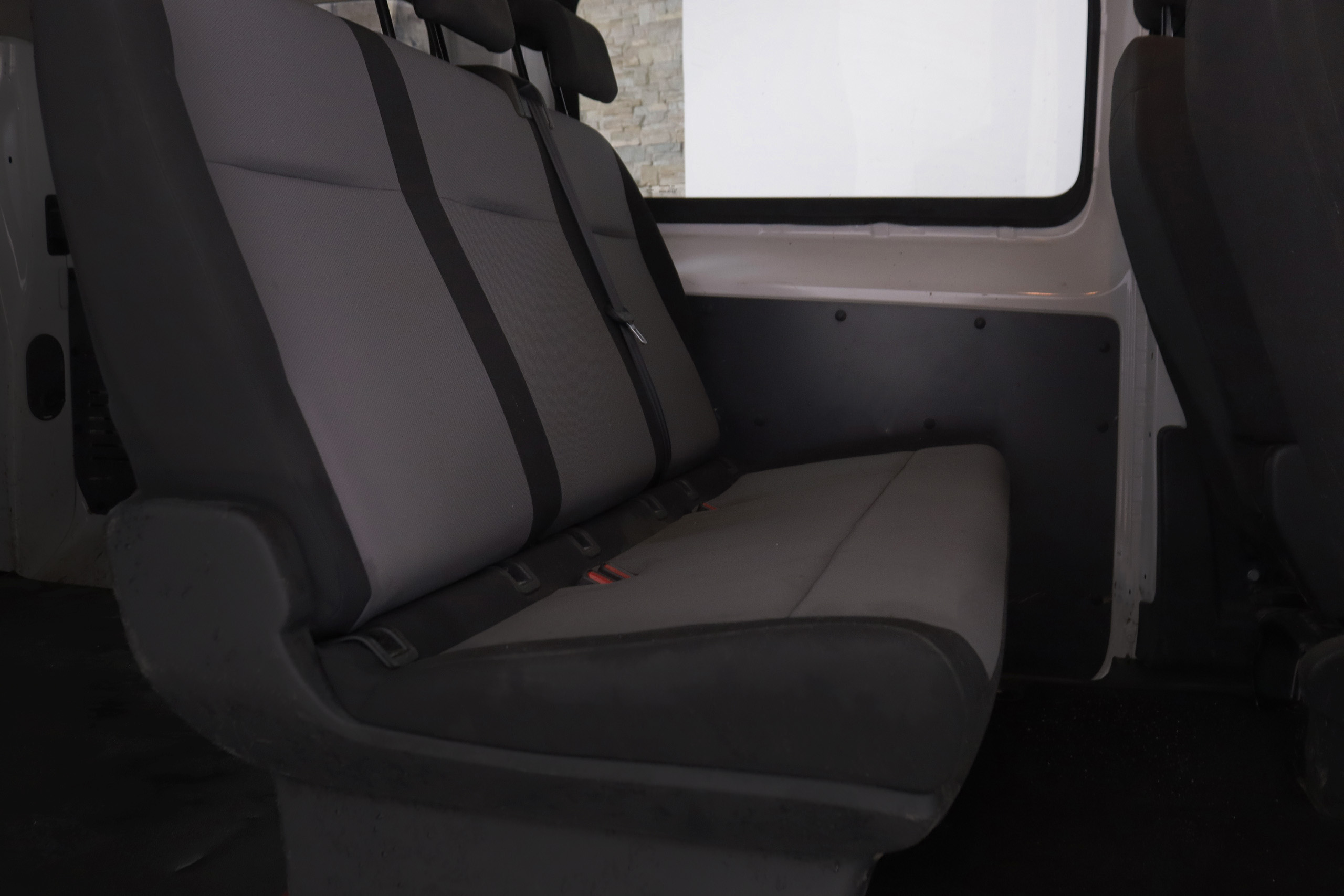 Peugeot Expert 1.6 BLUEHDI COMBI 5 Plazas STANDARD 120cv 4P # IVA DEDUCIBLE,PARKTRONIC foto 22