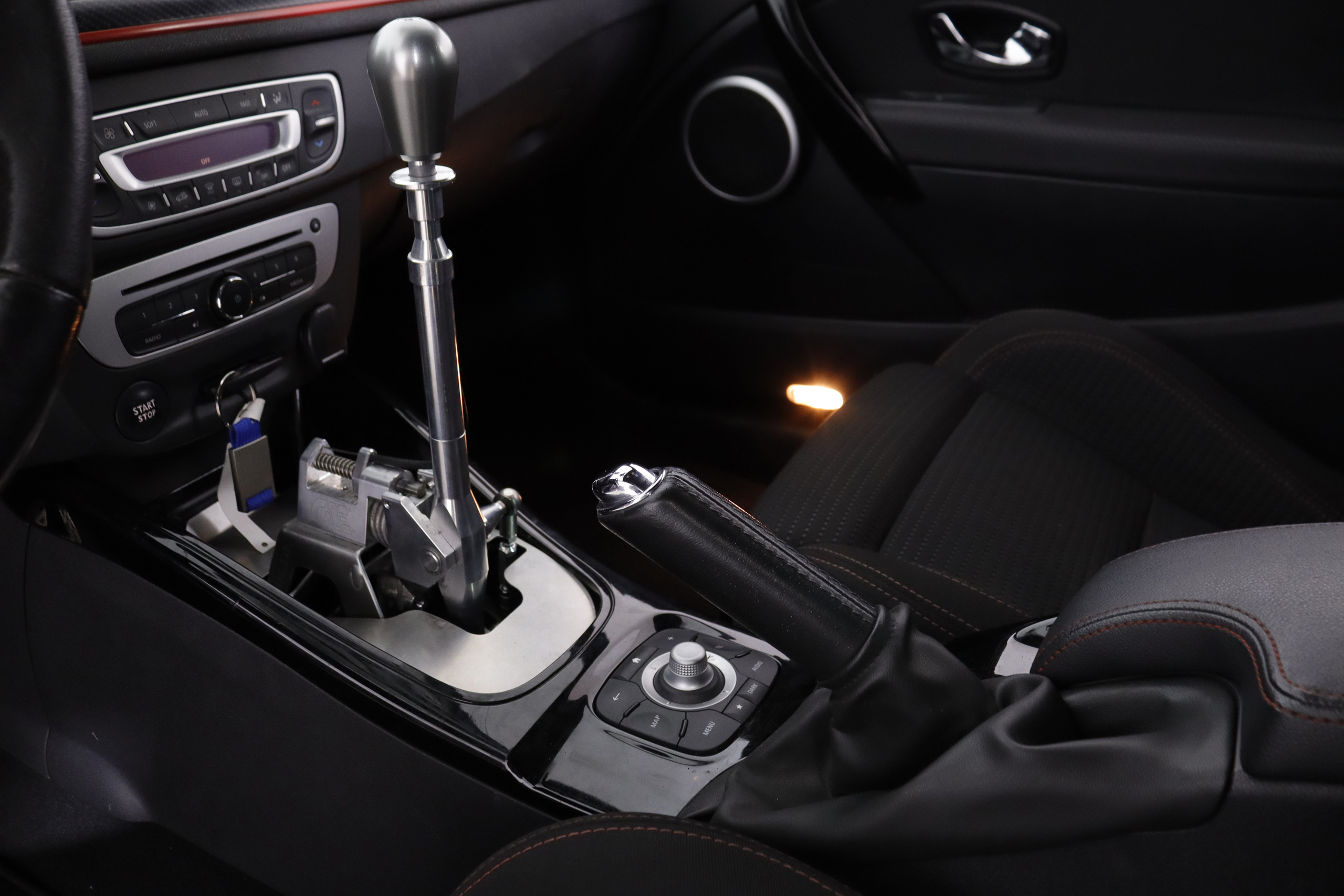 Renault Megane RS 2 COUPE 2.0 265cv 3P # IVA DEDUCIBLE, NAVY foto 18