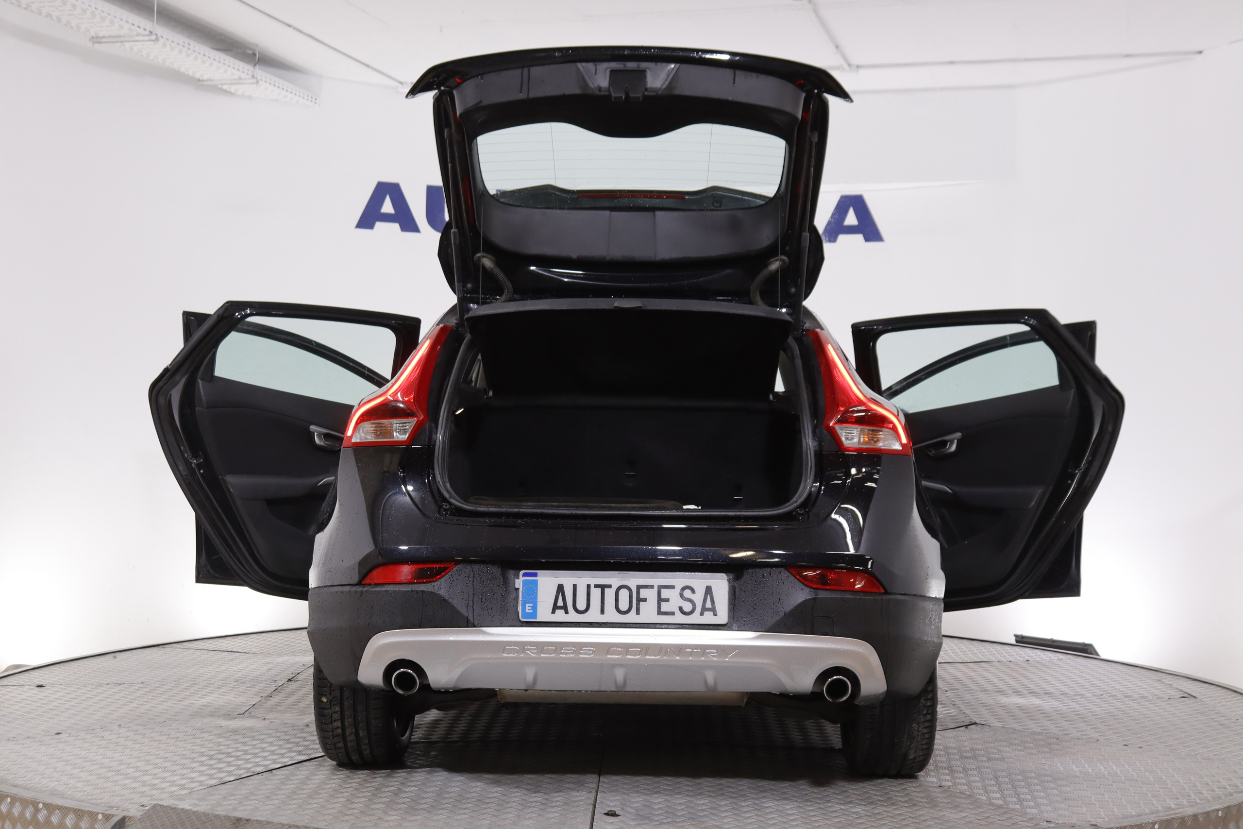 Volvo V40 CROSS COUNTRY 2.0 D3 150cv 5P # NAVY foto 13