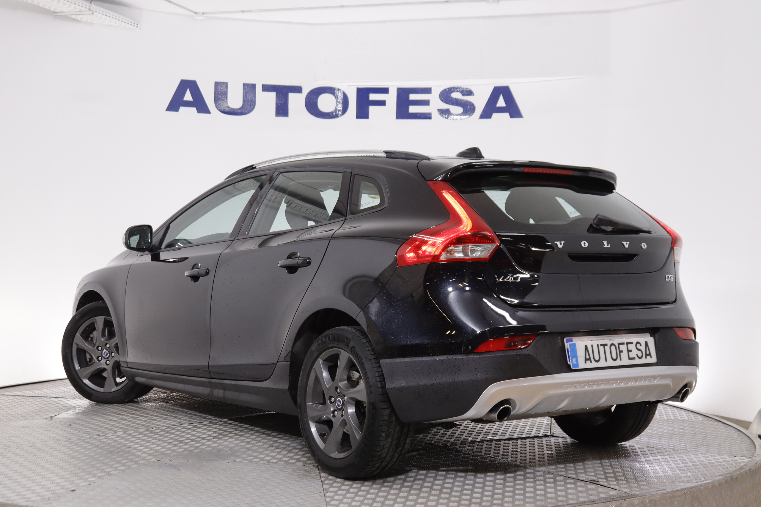 Volvo V40 CROSS COUNTRY 2.0 D3 150cv 5P # NAVY foto 6