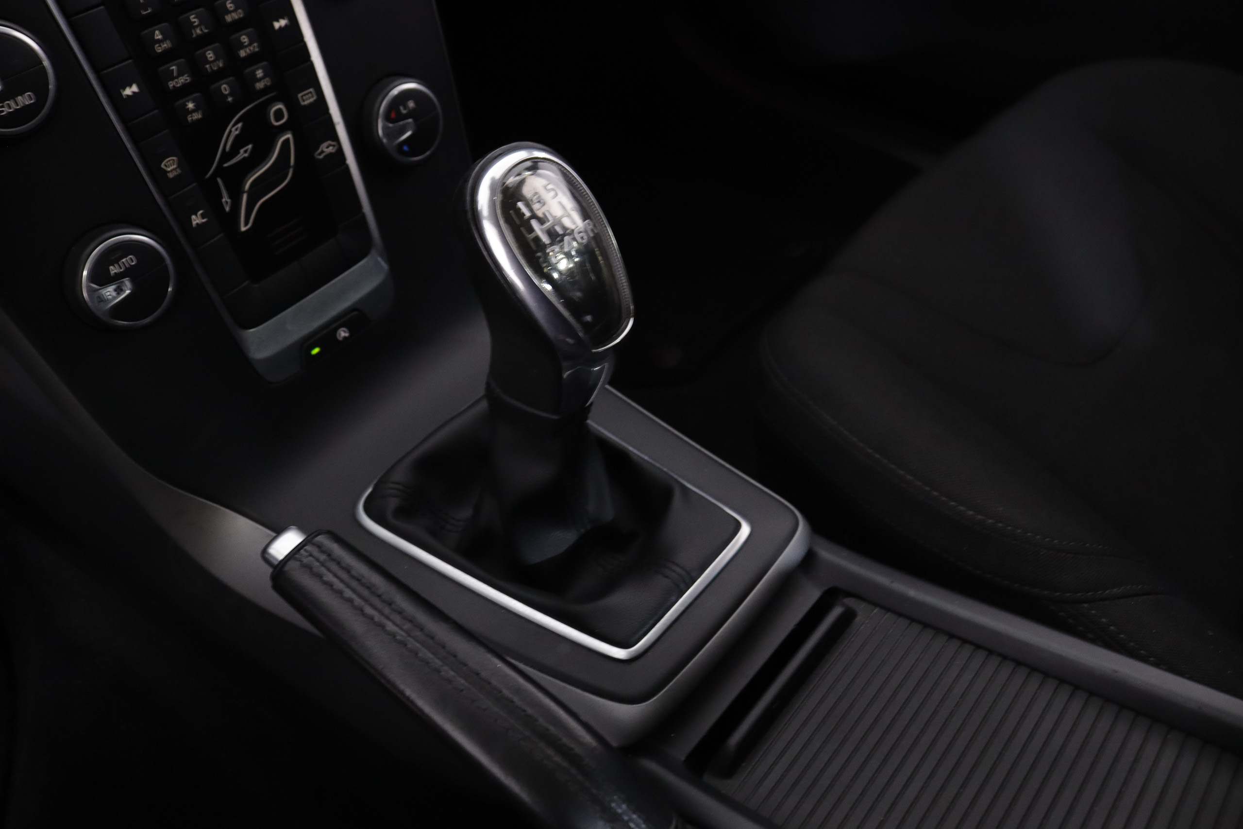 Volvo V40 CROSS COUNTRY 2.0 D3 150cv 5P # NAVY foto 18