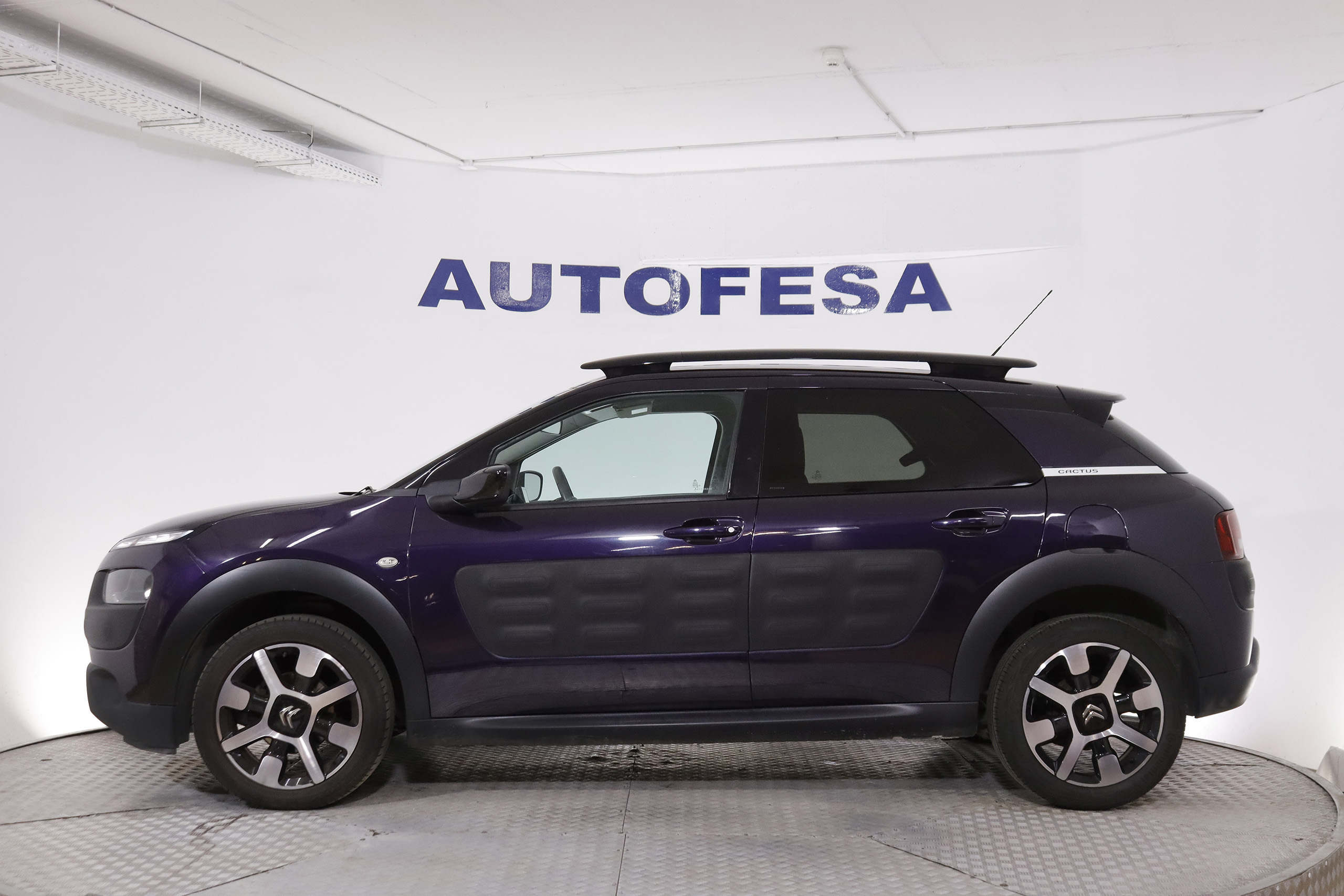 Citroen C4 Cactus 1.6HDI SHINE 92cv AUTO 5P # NAVY foto 5