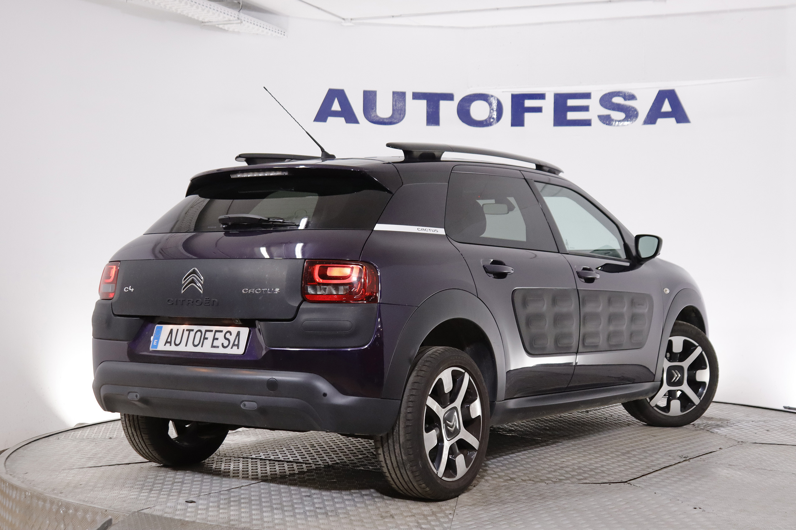 Citroen C4 Cactus 1.6HDI SHINE 92cv AUTO 5P # NAVY foto 9