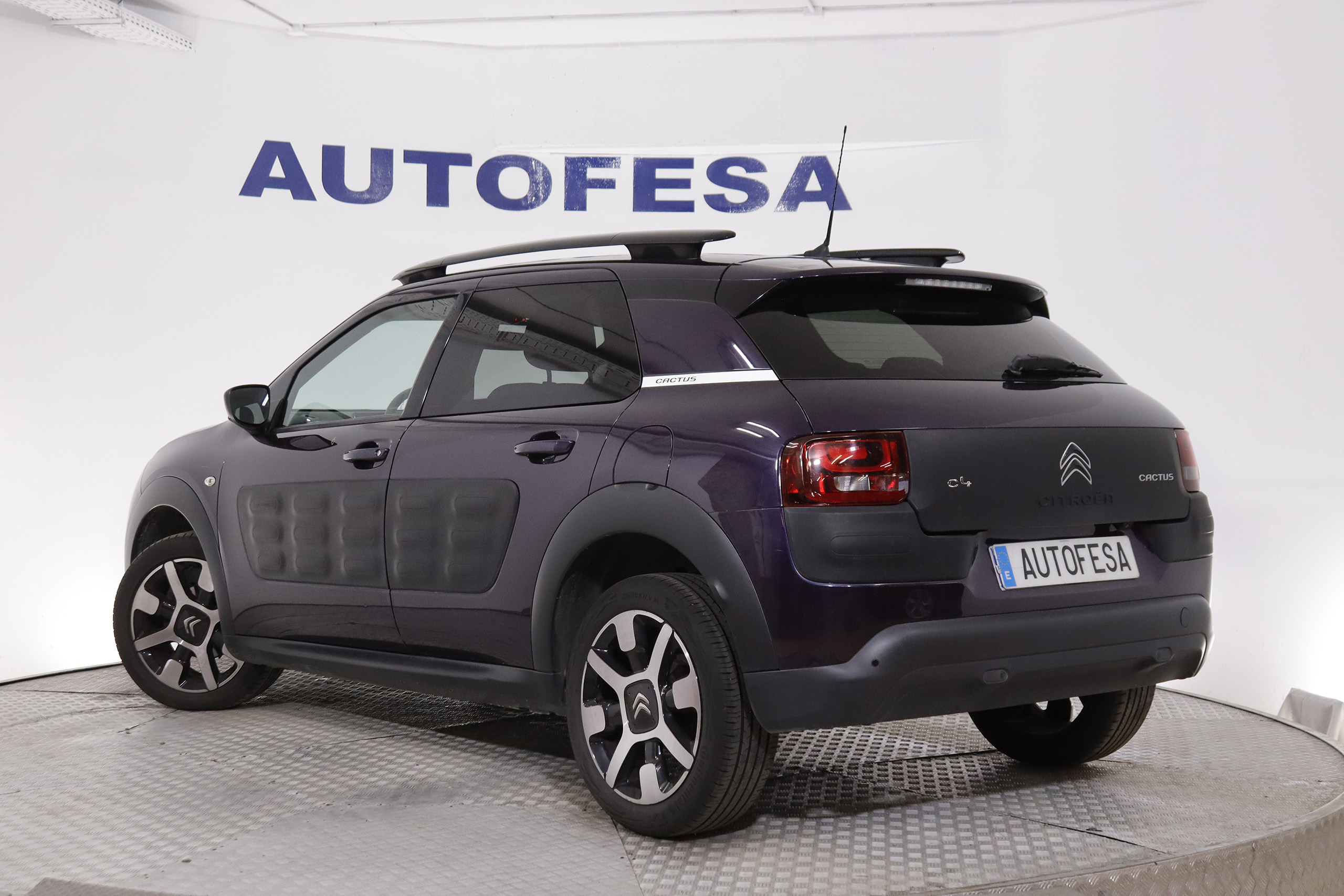 Citroen C4 Cactus 1.6HDI SHINE 92cv AUTO 5P # NAVY foto 6