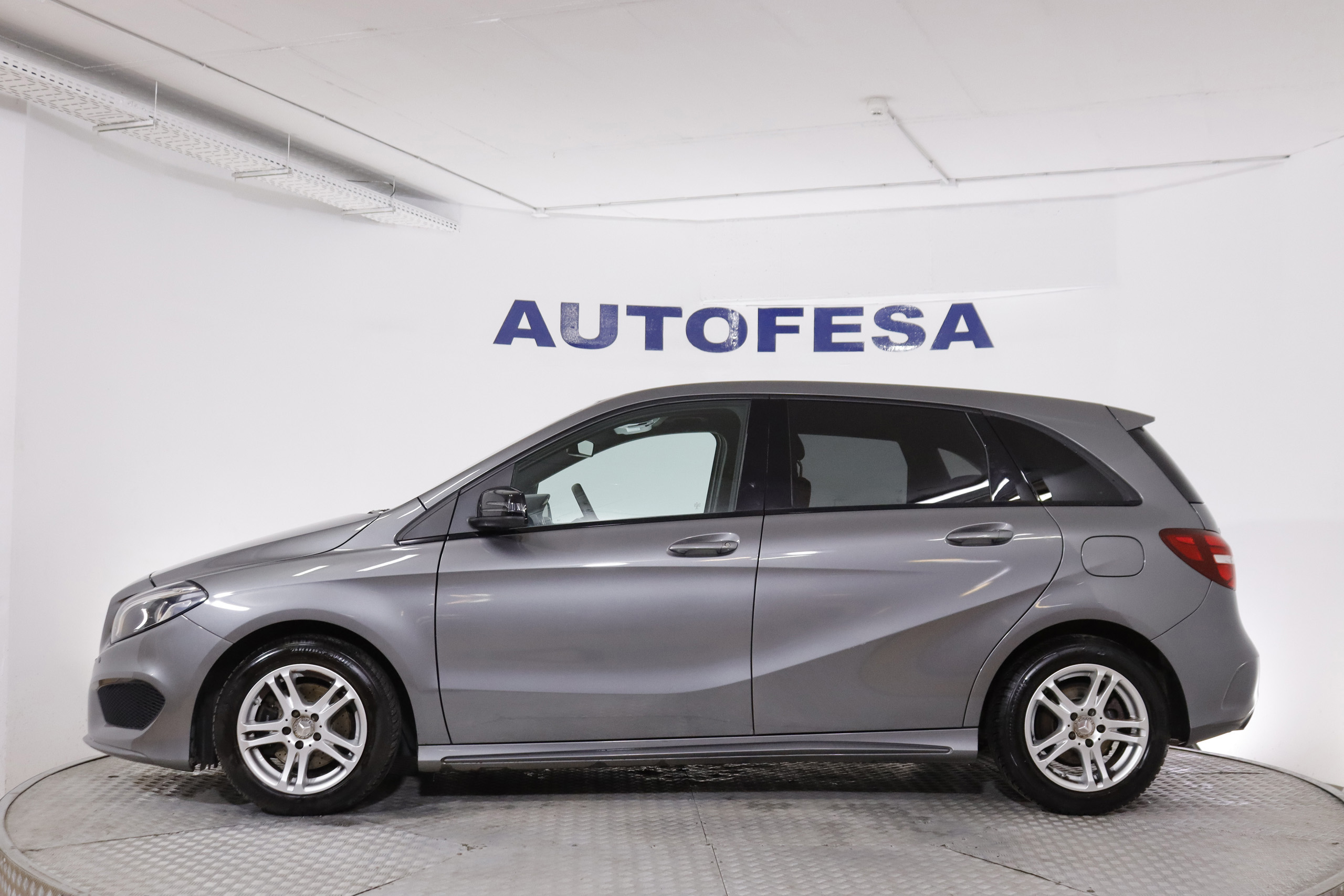 Mercedes-benz B 180 D AMG LINE 109cv AUTO 5P # NAVY, PARKTRONIC foto 5