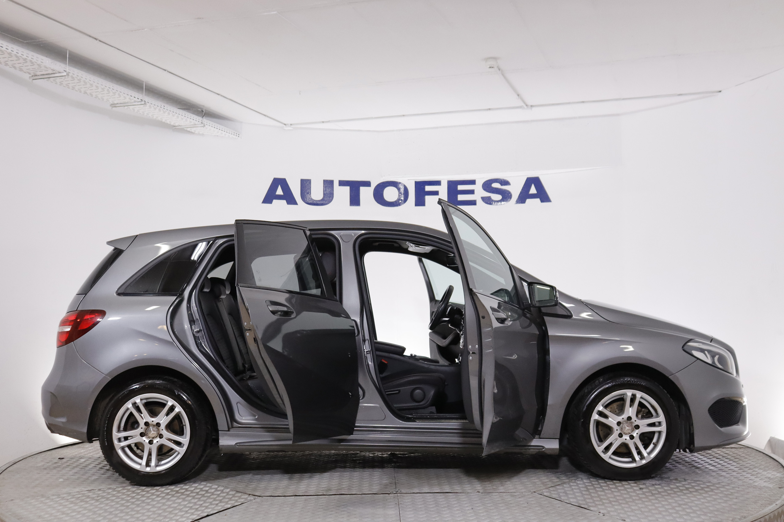 Mercedes-benz B 180 D AMG LINE 109cv AUTO 5P # NAVY, PARKTRONIC foto 11