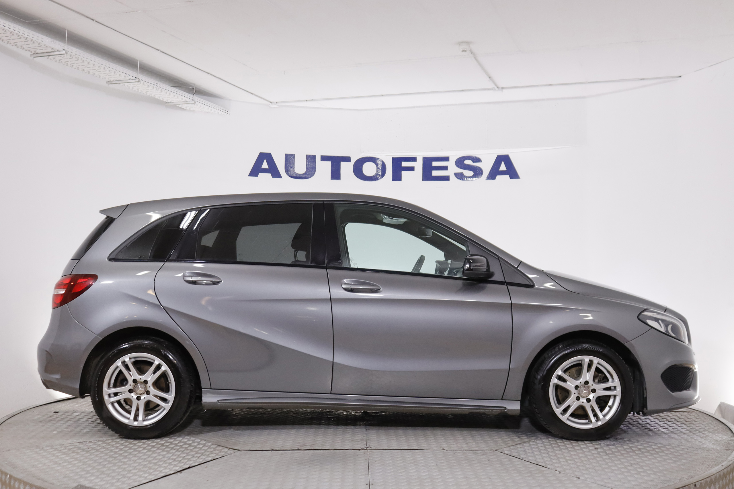 Mercedes-benz B 180 D AMG LINE 109cv AUTO 5P # NAVY, PARKTRONIC foto 10