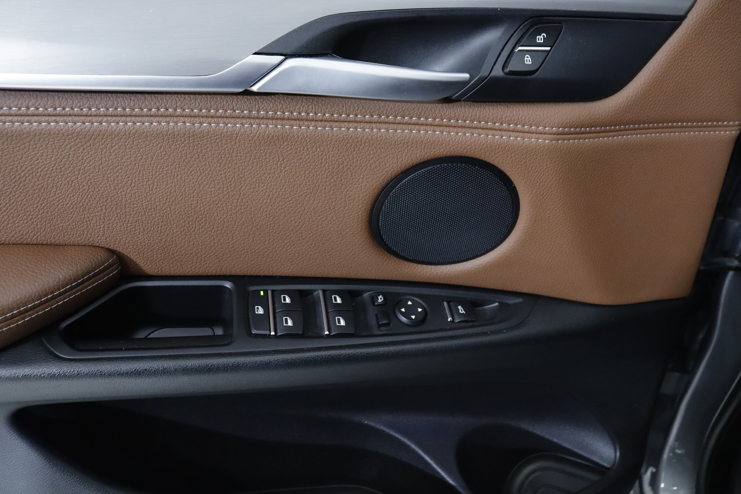 BMW X5 2.0 EDRIVE XDRIVE40E E.I PERFORMANCE 245CV M AUTO 5P # BOLA, NAVY, CUERO foto 25