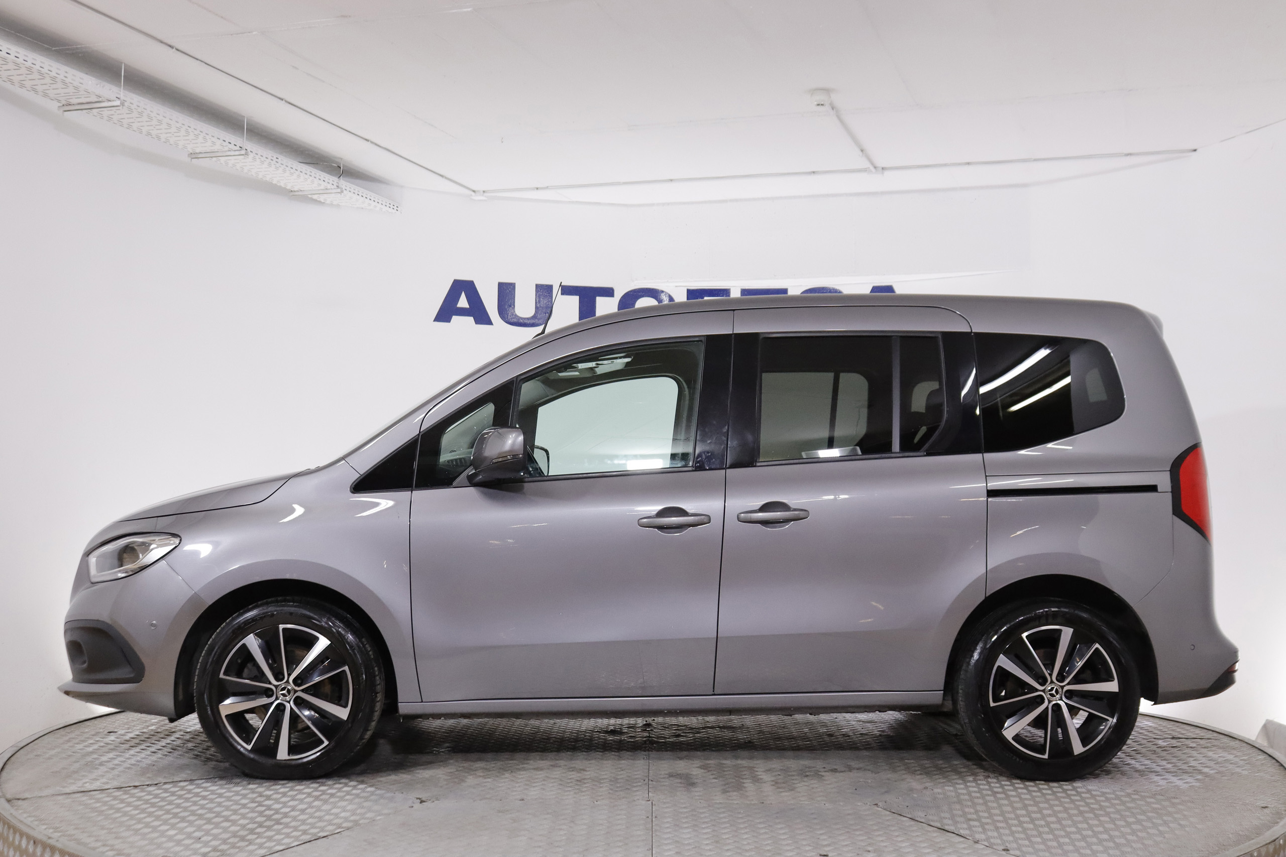 Mercedes-benz CLASE T CLASE T 180D TOURER LARGO 115cv AUTO 5P VENTA SOLO PROFESIONALES foto 5