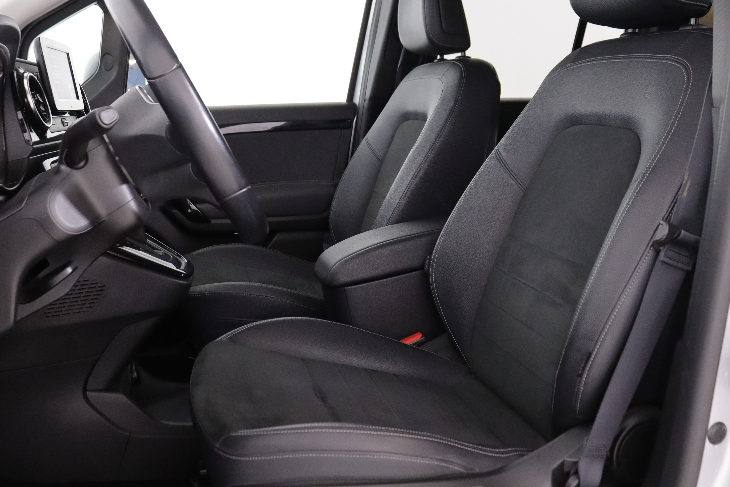 Mercedes-benz CLASE T CLASE T 180D TOURER LARGO 115cv AUTO 5P # IVA DEDUCIBLE, NAVY foto 24