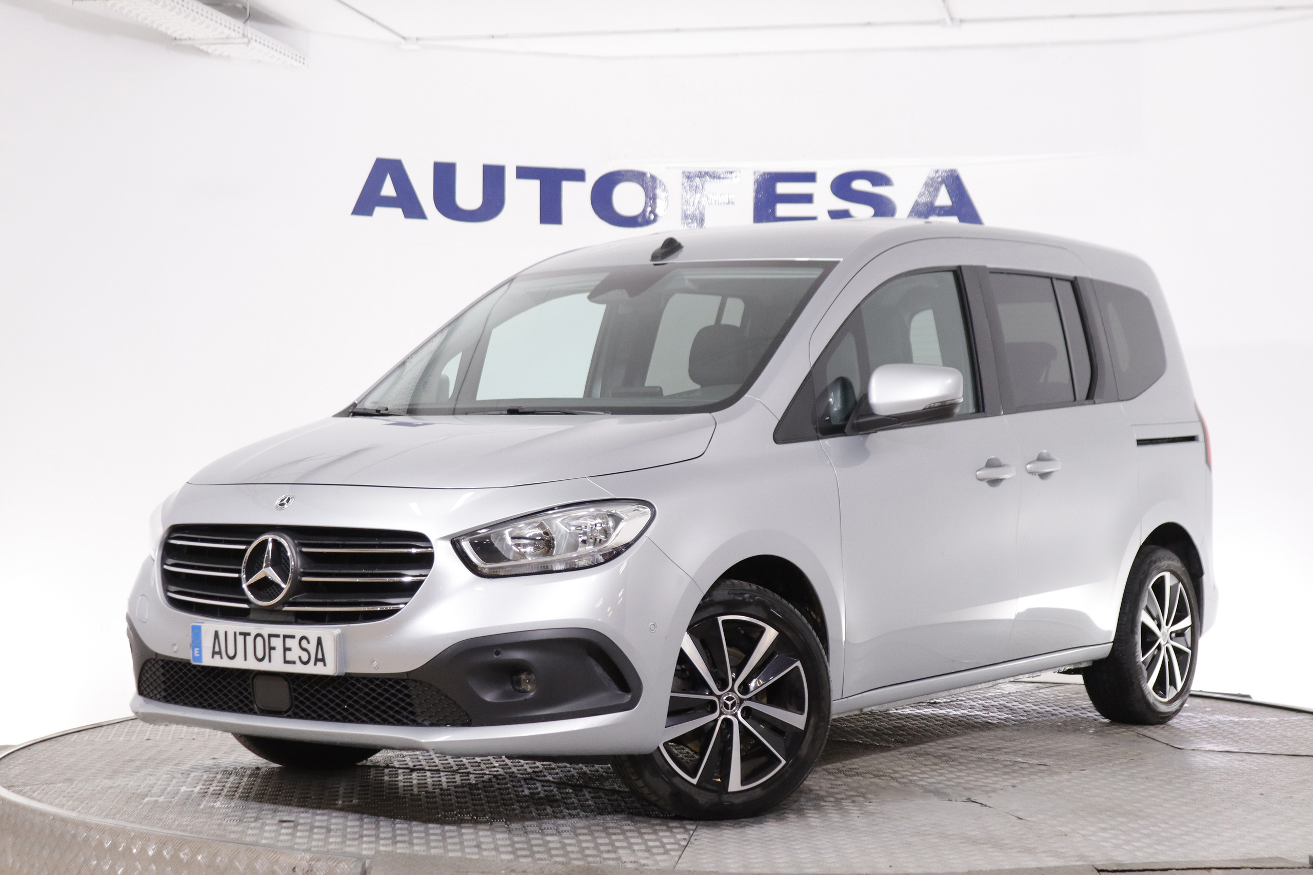 Mercedes-benz CLASE T CLASE T 180D TOURER LARGO 115cv AUTO 5P # IVA DEDUCIBLE, NAVY foto 1