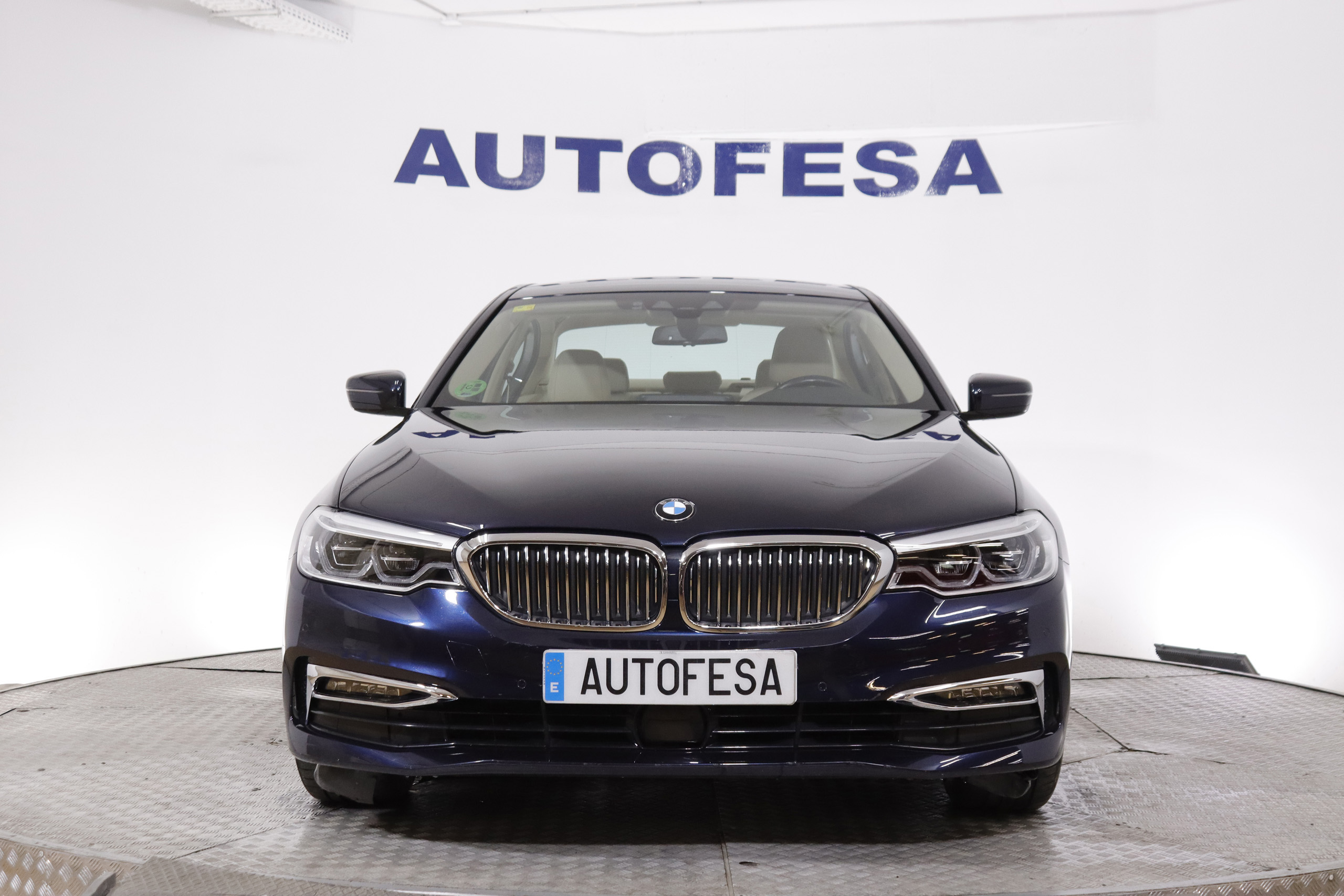 BMW 540 SERIE 5 540I LUXURY 340cv AUTO 4P # NAVY, CUERO foto 2