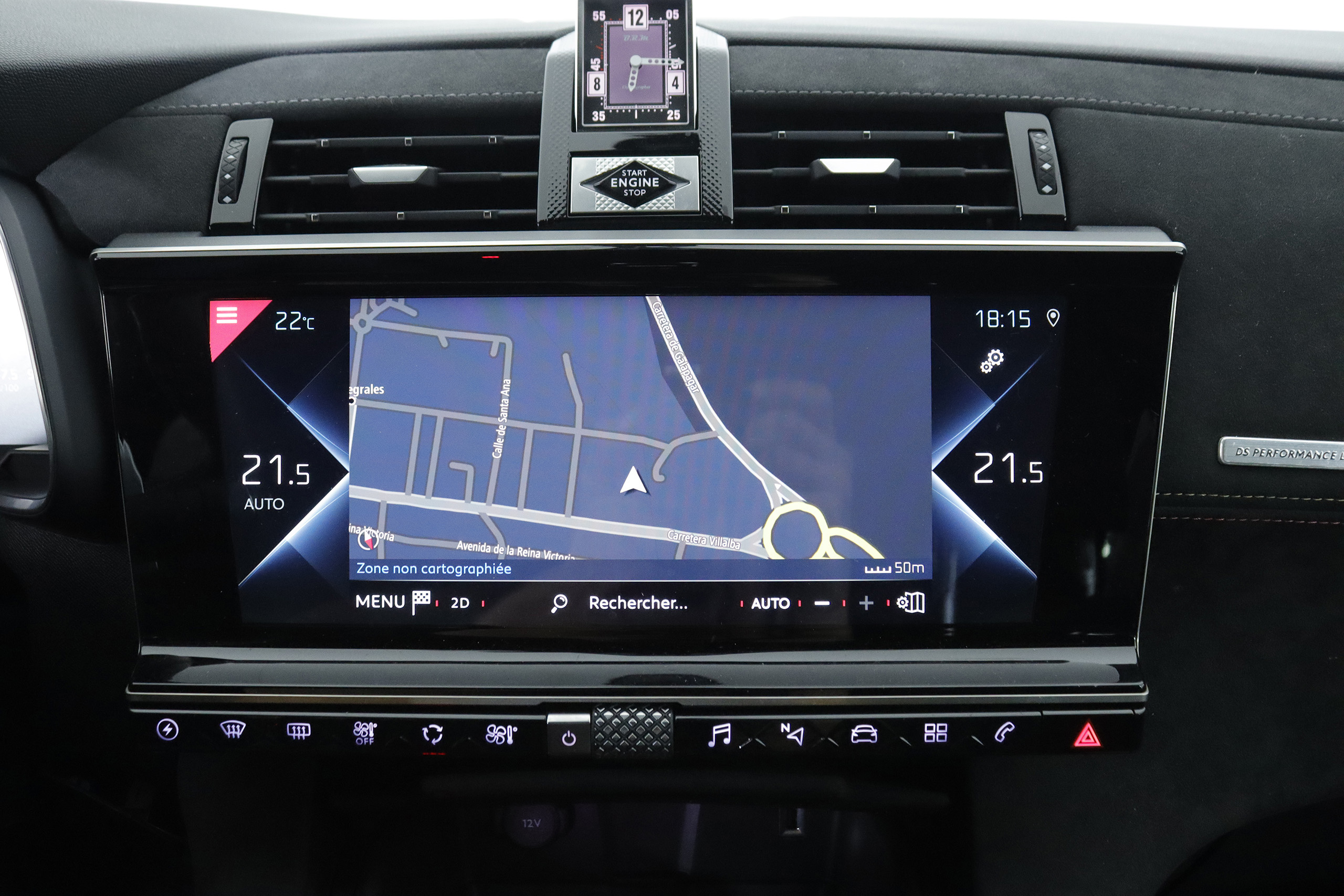 DS DS 7 Crossback 1.6 HIBRIDO ENCHUFABLE PERFORMANCE LINE 300cv AUTO 5P # NAVY, PARKTRONIC, FAROS LED foto 20