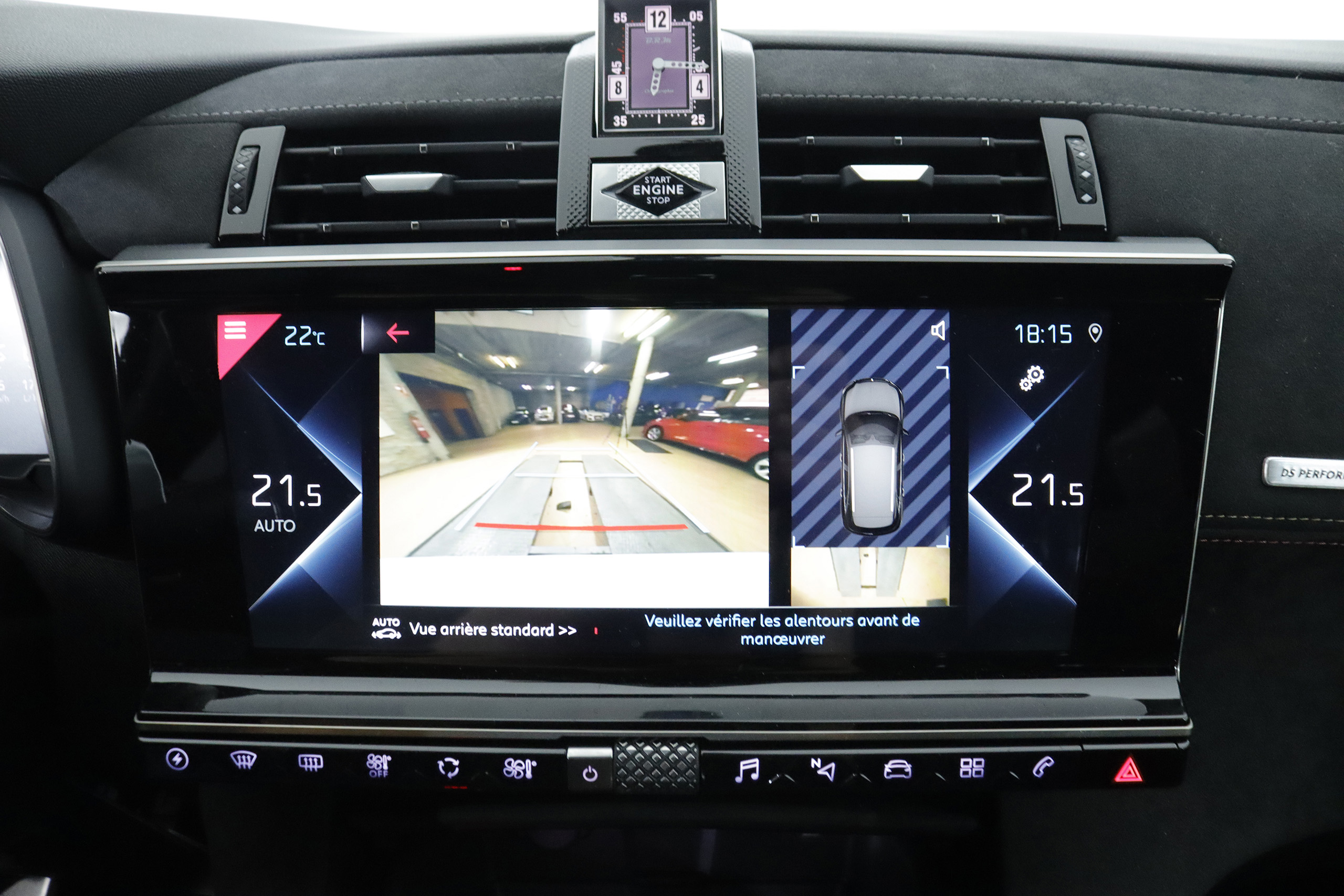 DS DS 7 Crossback 1.6 HIBRIDO ENCHUFABLE PERFORMANCE LINE 300cv AUTO 5P # NAVY, PARKTRONIC, FAROS LED foto 21