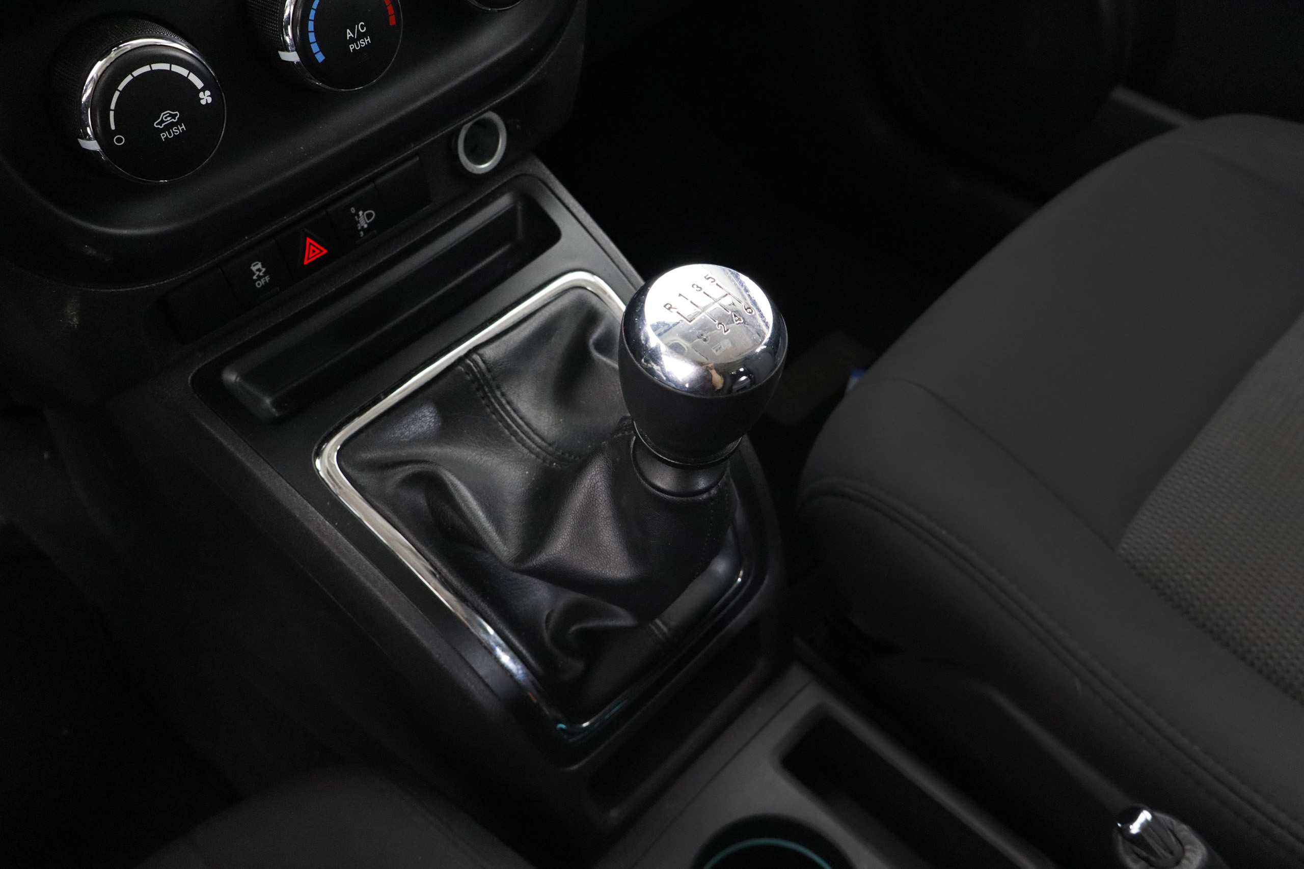 Jeep Compass 2.2 CRD LIMITED 4X2 136cv 5P # BLUETOOTH foto 17