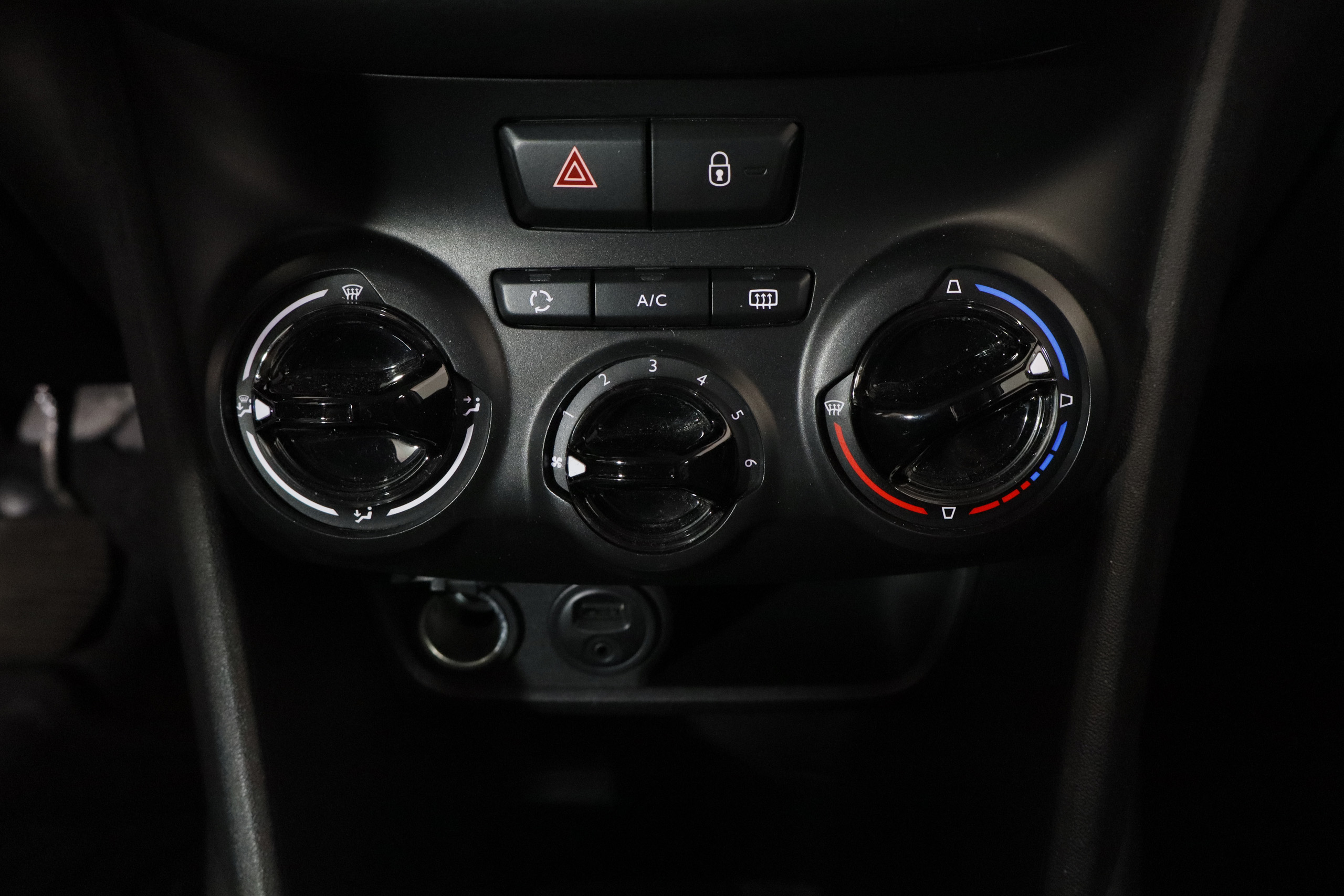 Peugeot 208 208 1.2 ACTIVE 82CV AUTO 5P # BLUETOOTH foto 21