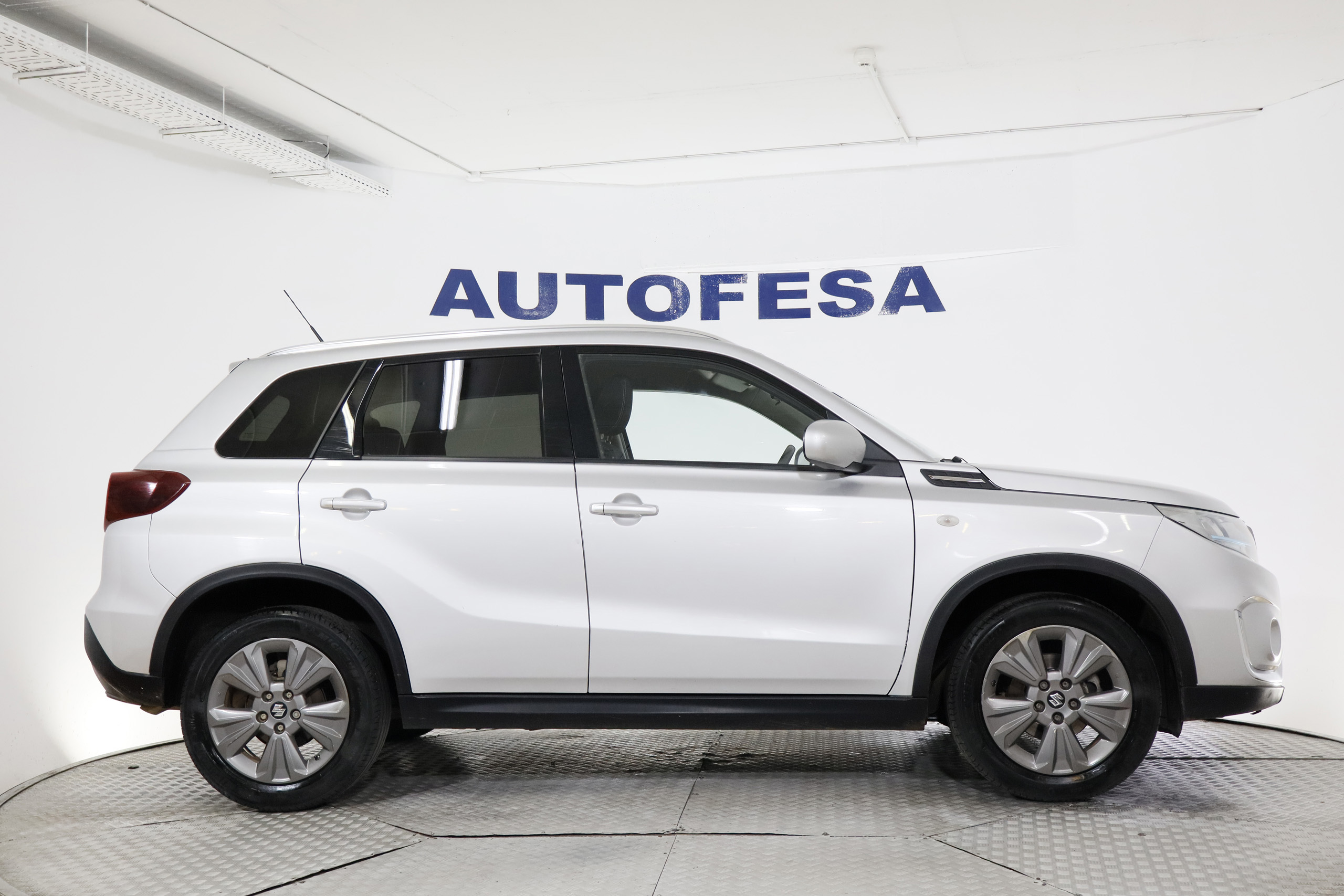 Suzuki Vitara 1.4T GLE AWD HYBRID 140cv 5P # IVA DEDUCIBLE foto 10