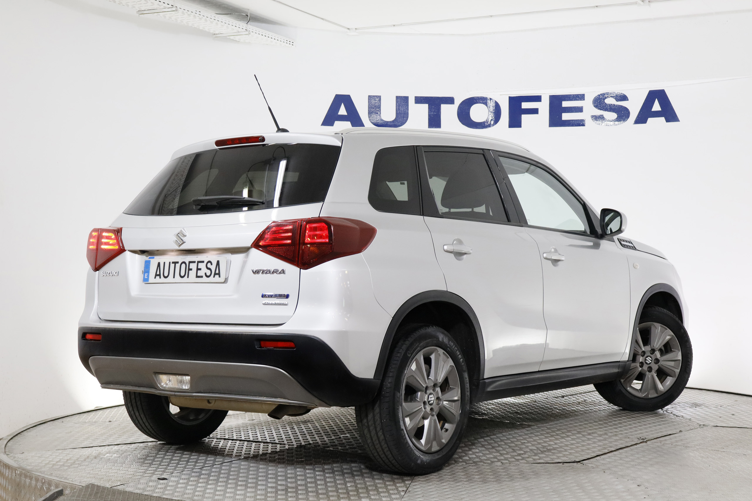 Suzuki Vitara 1.4T GLE AWD HYBRID 140cv 5P # IVA DEDUCIBLE foto 9