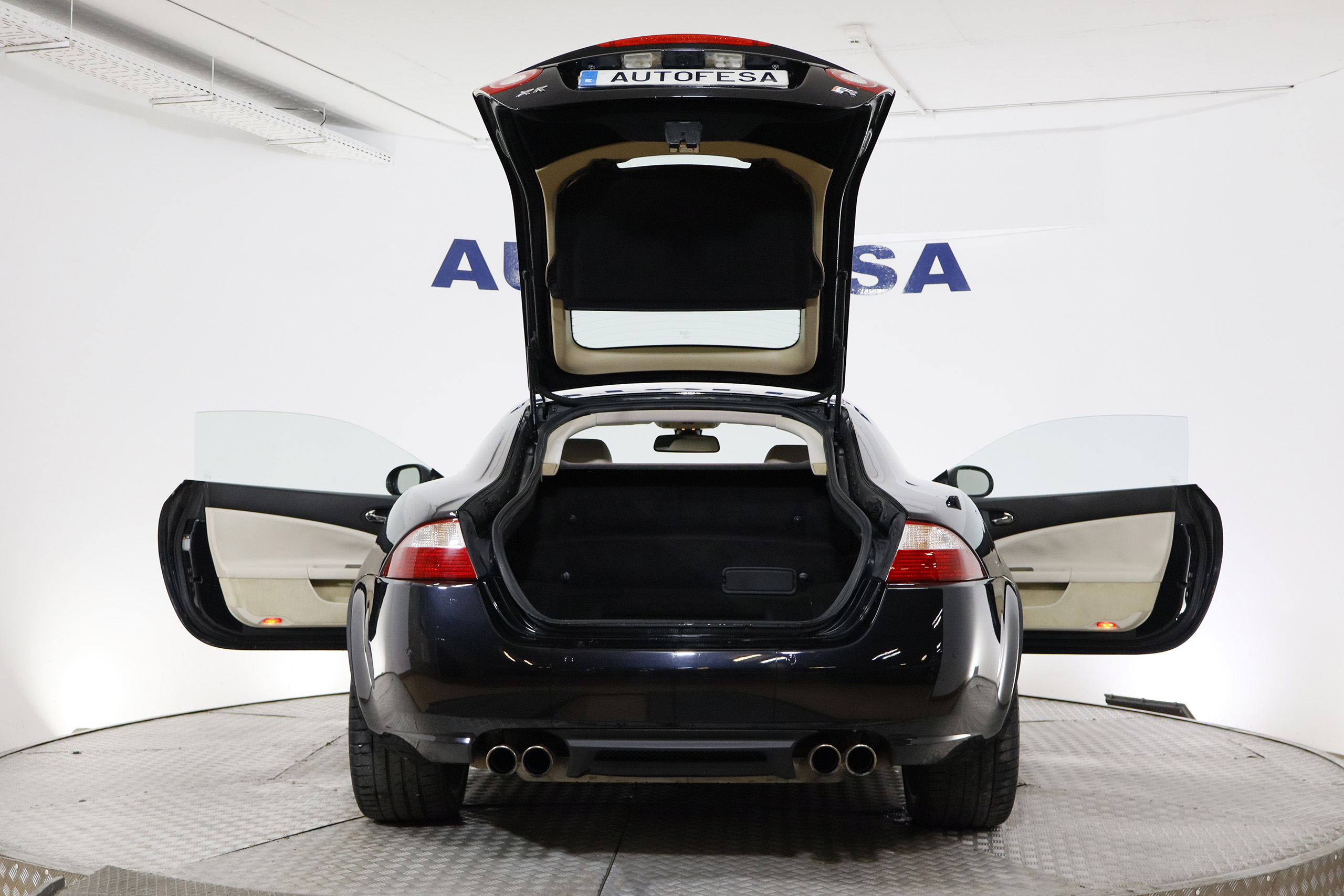 Jaguar Xkr XKR COUPE 4.2 V8 416cv Auto 3P # CUERO,NAVY,PARKTRONIC foto 11