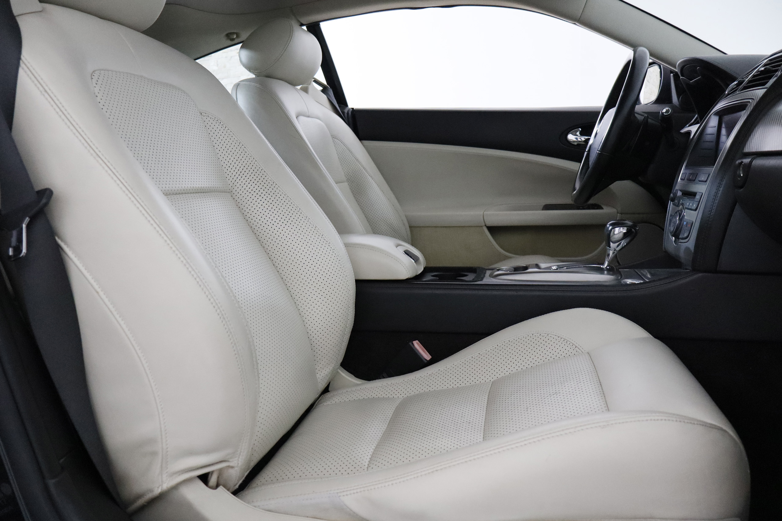 Jaguar Xkr XKR COUPE 4.2 V8 416cv Auto 3P # CUERO,NAVY,PARKTRONIC foto 23