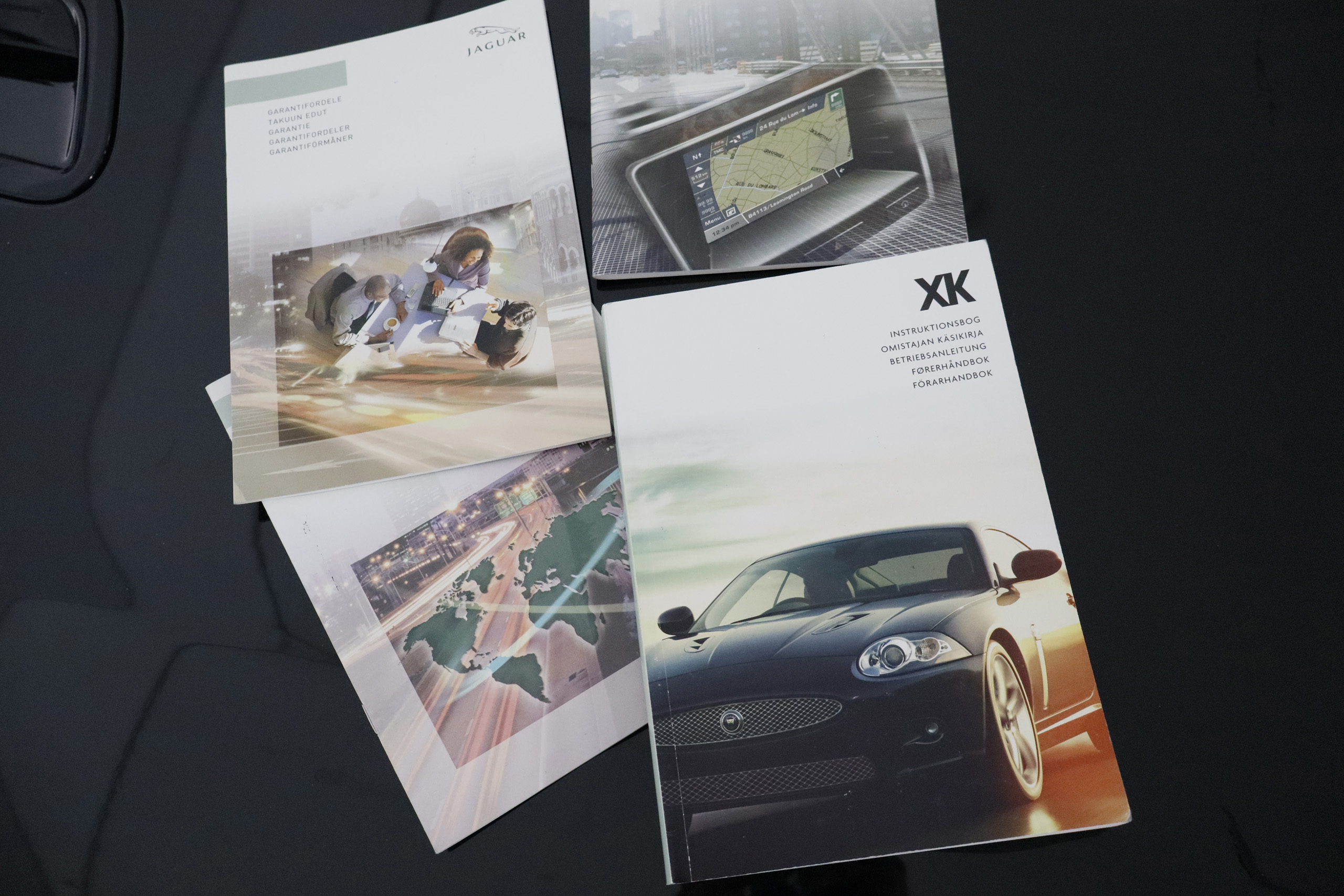 Jaguar Xkr XKR COUPE 4.2 V8 416cv Auto 3P # CUERO,NAVY,PARKTRONIC foto 25