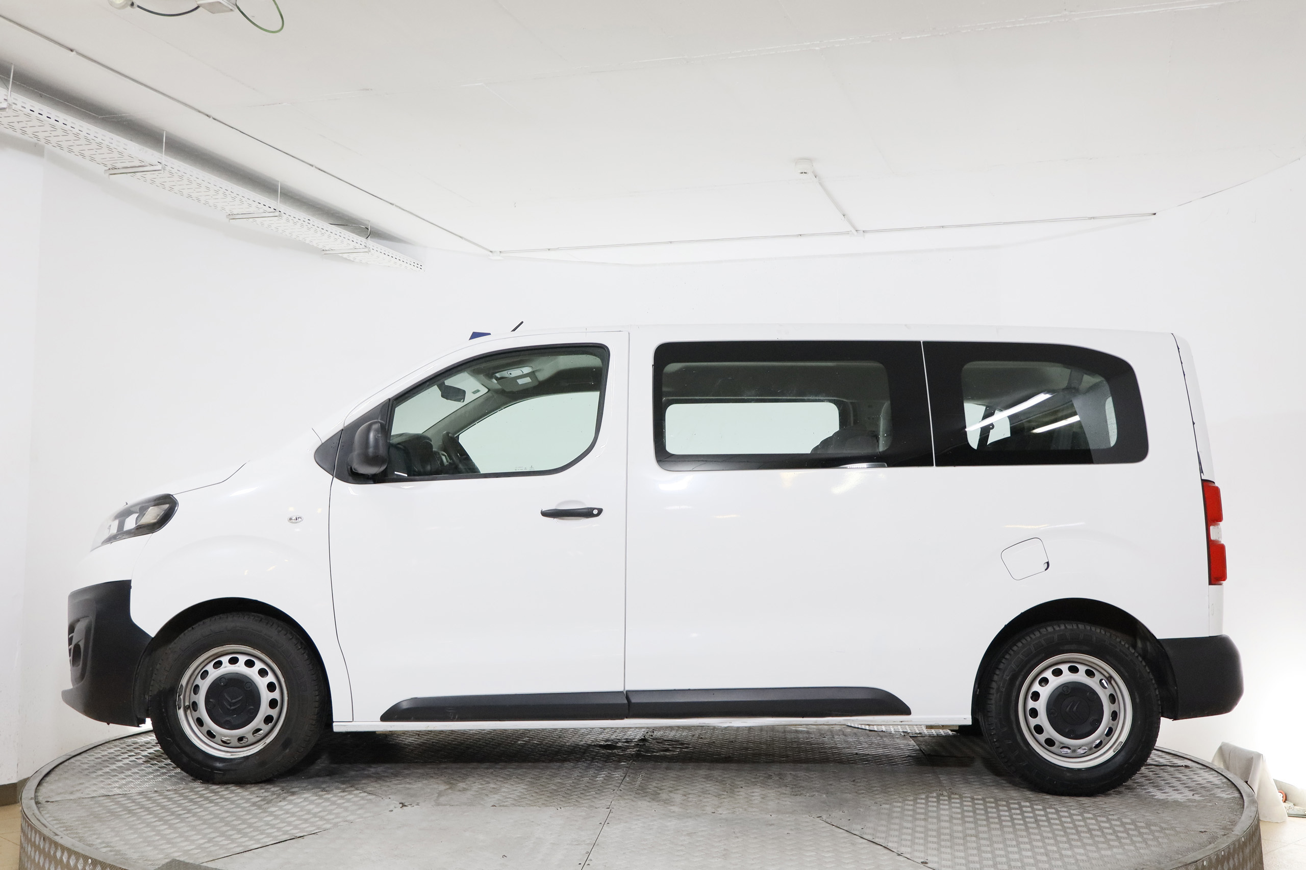 Citroen Jumpy COMBI TALLA M 1.5 HDI 102cv 9 PLAZAS 4P # IVA DEDUCIBLE foto 5