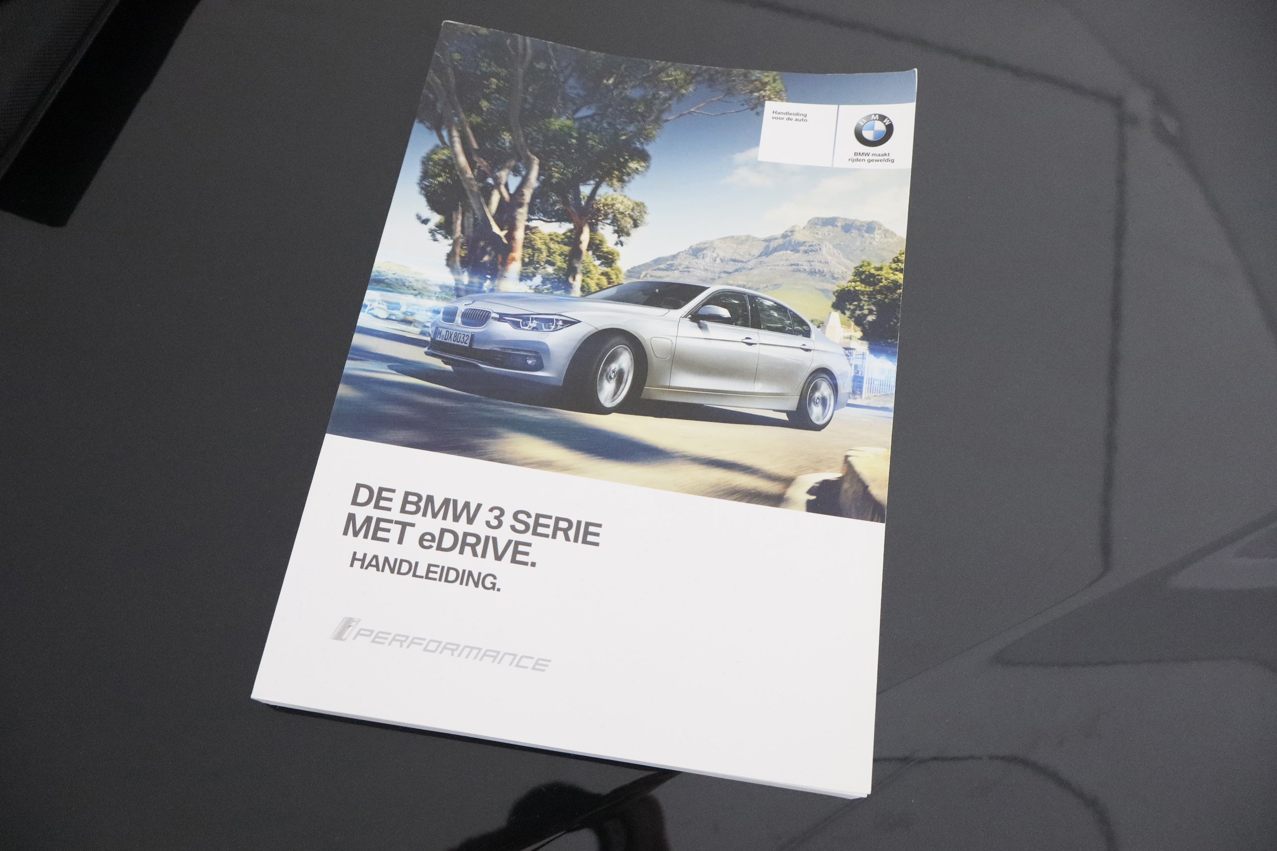 BMW 330 330E E-DRIVE PACK SPORT 252CV AUTO 4P # NAVY, CUERO foto 26