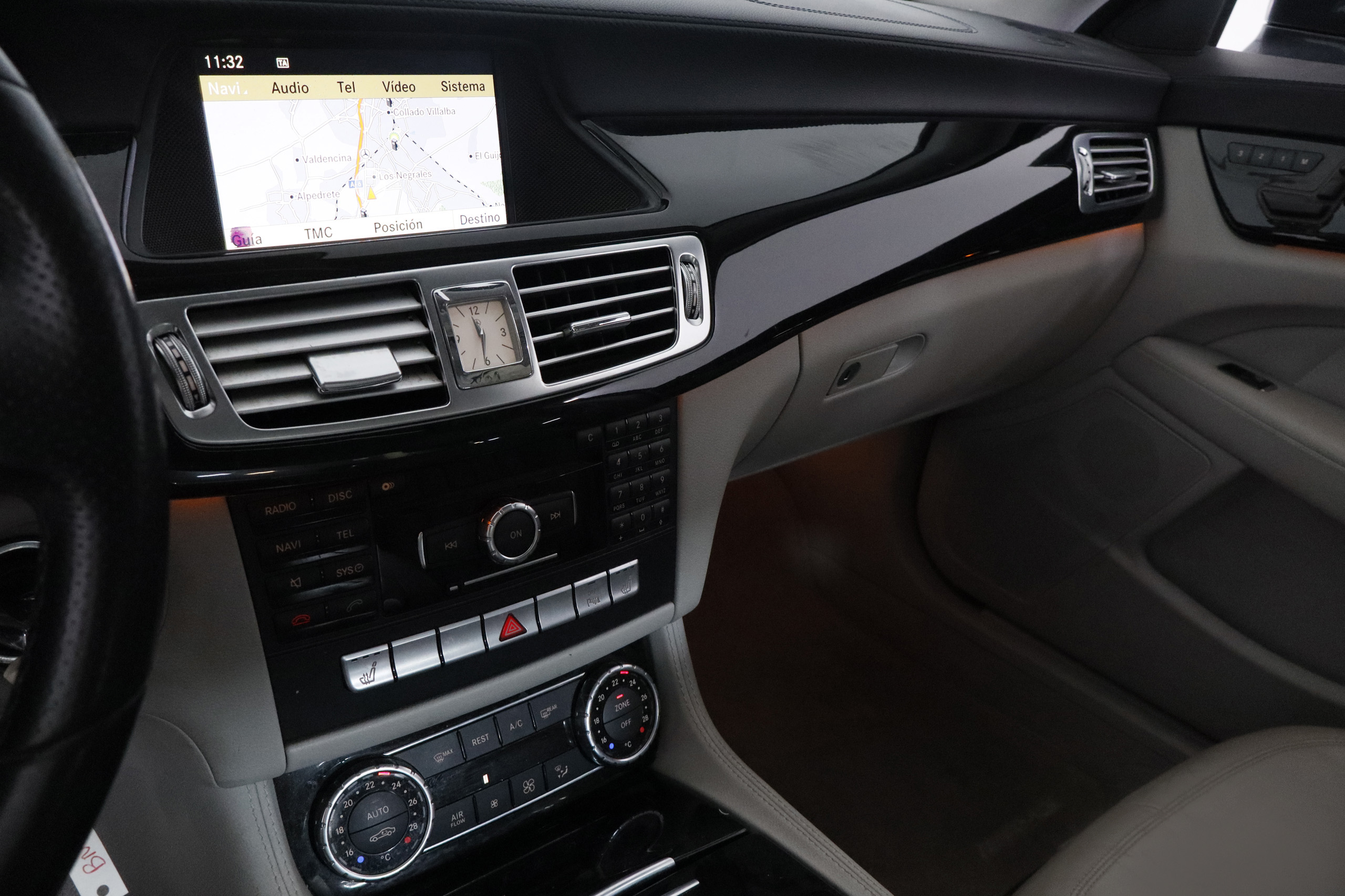 Mercedes-benz Cls 350 CDI 265cv AMG LINE AUTO 4P # TECHO ELEC, NAVY, CUERO foto 23